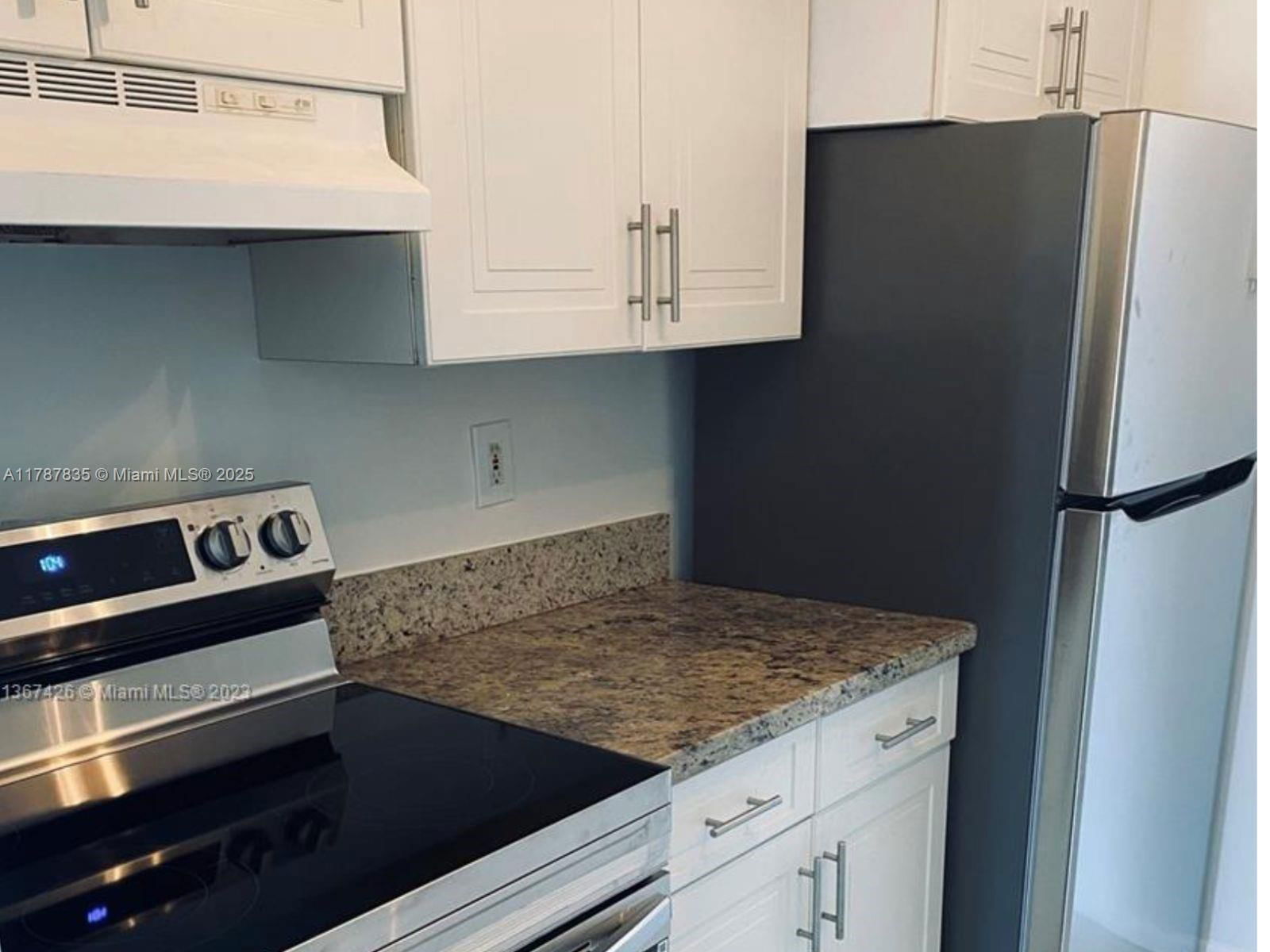 Real estate property located at 2350 135th St #812, Miami-dade, Vecino Del Mar Condo, North Miami, FL