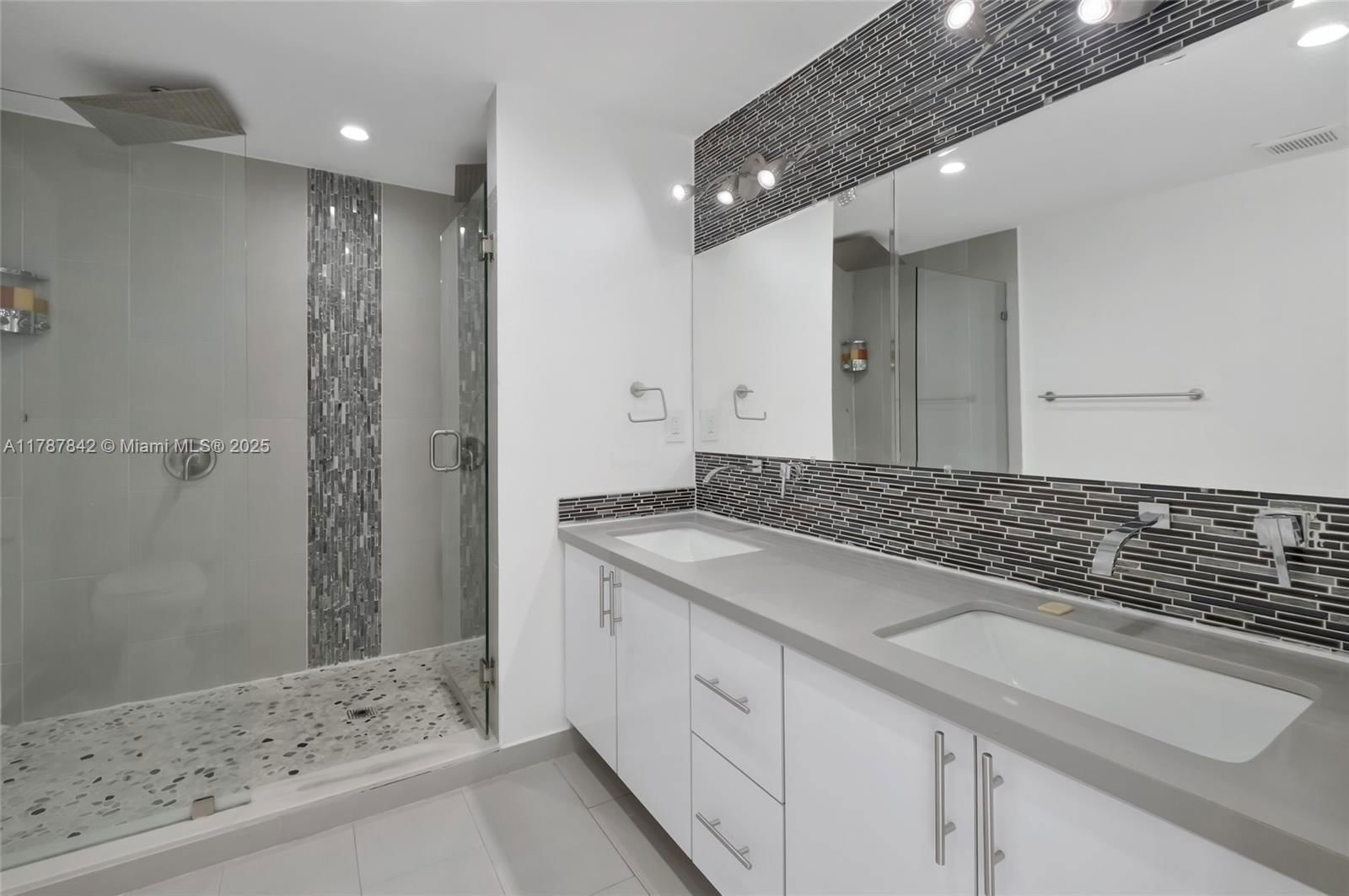 Real estate property located at 3425 99th St, Miami-dade, The Tropics Addn, Miami, FL