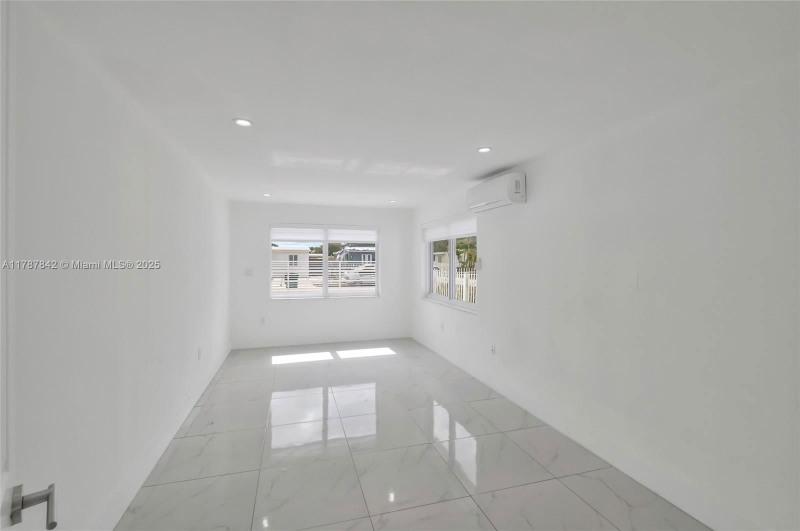 Real estate property located at 3425 99th St, Miami-dade, The Tropics Addn, Miami, FL