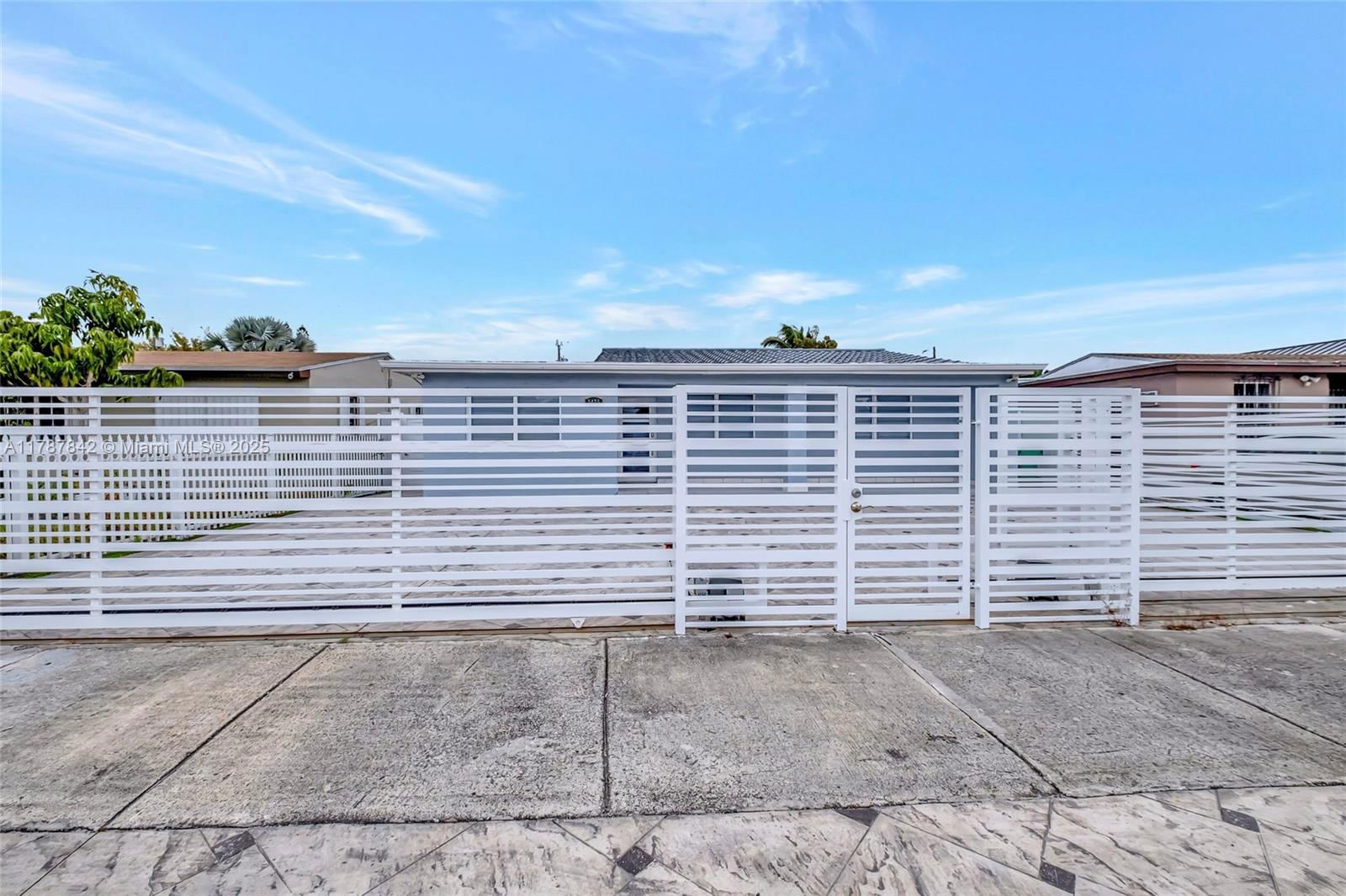 Real estate property located at 3425 99th St, Miami-dade, The Tropics Addn, Miami, FL