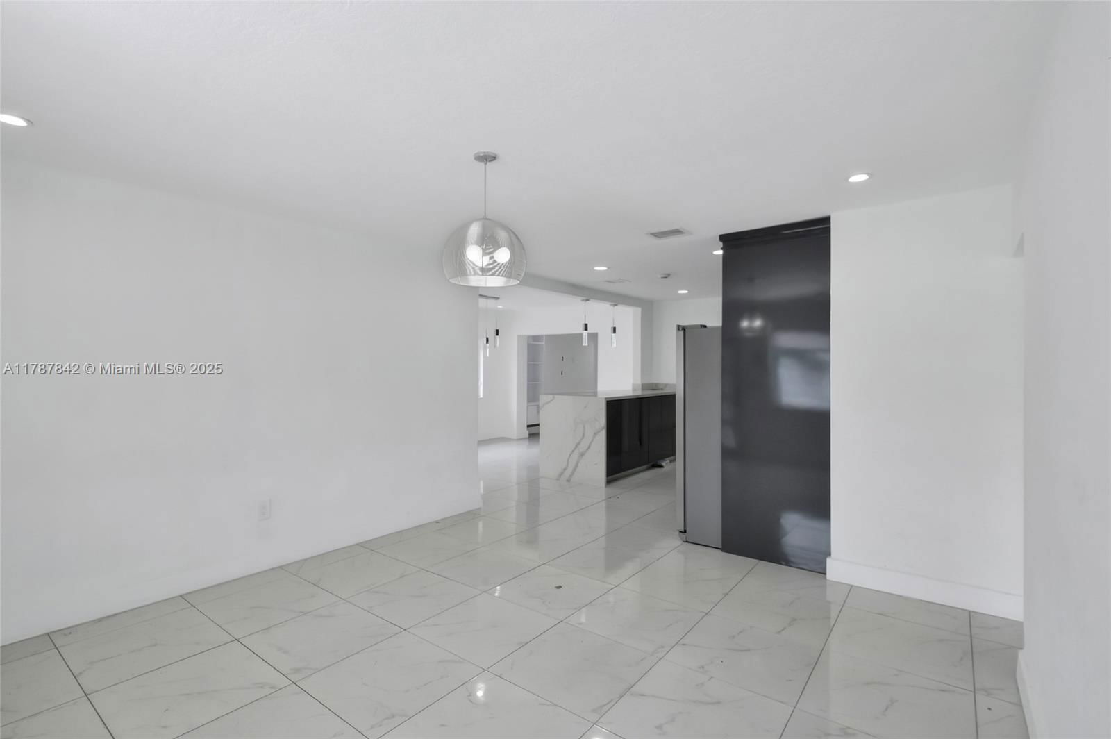 Real estate property located at 3425 99th St, Miami-dade, The Tropics Addn, Miami, FL