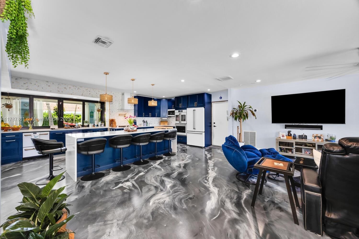 Real estate property located at 7864 179th Ter, Miami-dade, Cutler Hammock, Palmetto Bay, FL