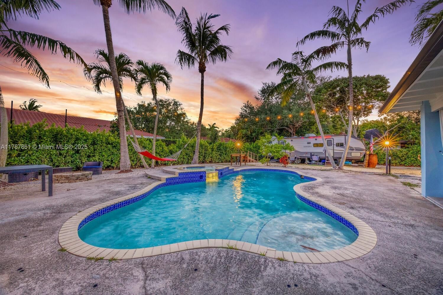 Real estate property located at 7864 179th Ter, Miami-dade, Cutler Hammock, Palmetto Bay, FL