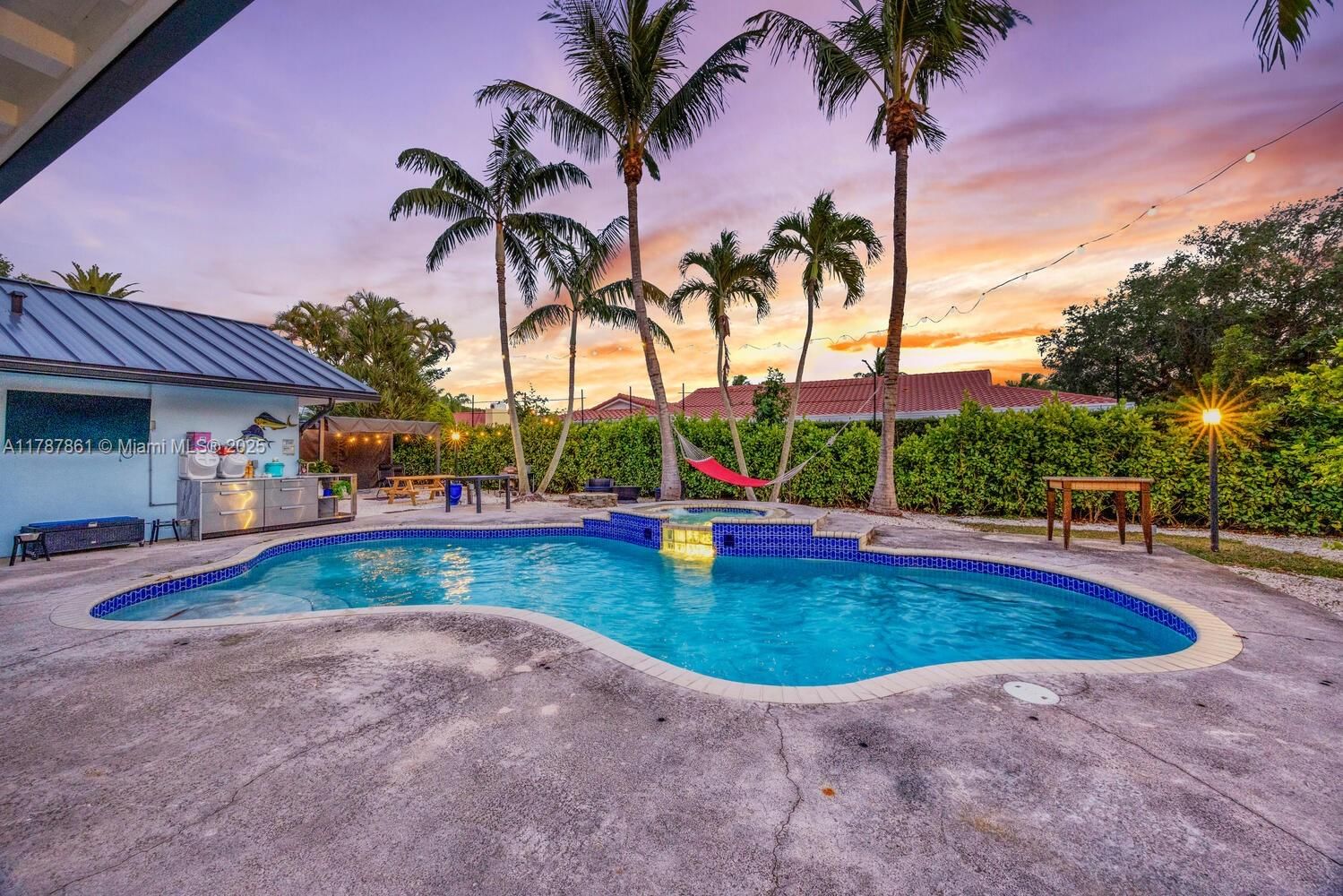 Real estate property located at 7864 179th Ter, Miami-dade, Cutler Hammock, Palmetto Bay, FL