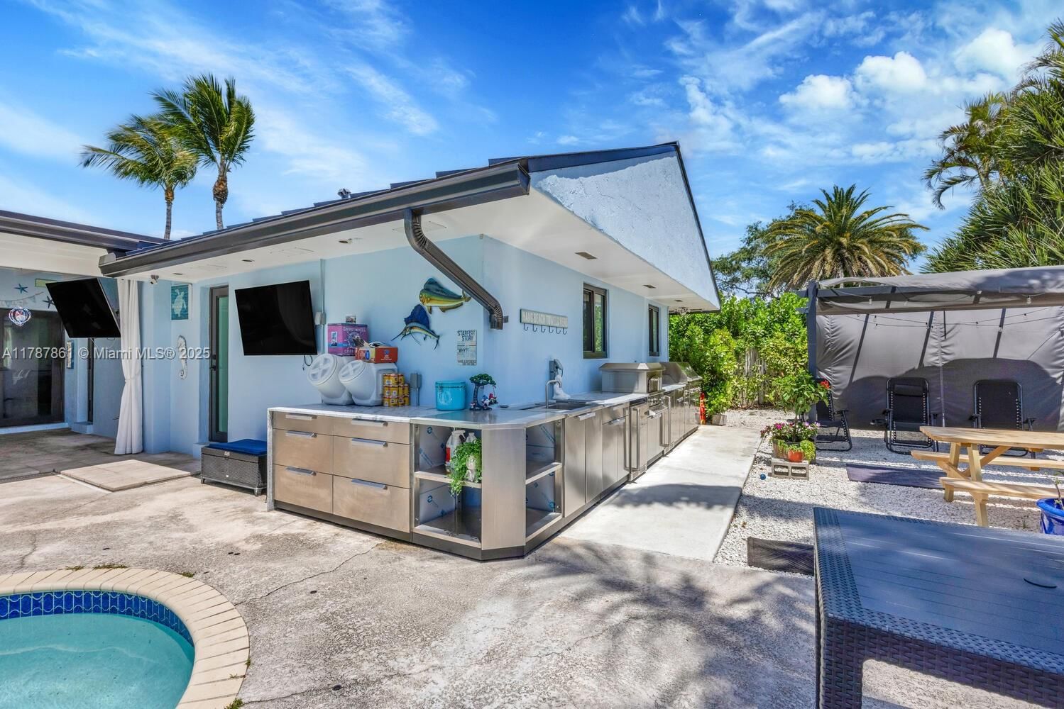 Real estate property located at 7864 179th Ter, Miami-dade, Cutler Hammock, Palmetto Bay, FL