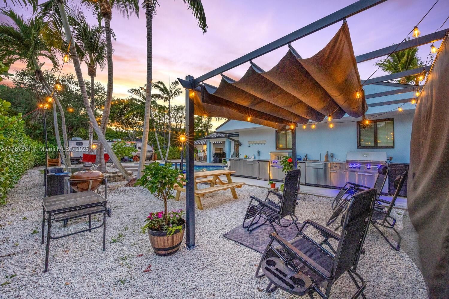 Real estate property located at 7864 179th Ter, Miami-dade, Cutler Hammock, Palmetto Bay, FL
