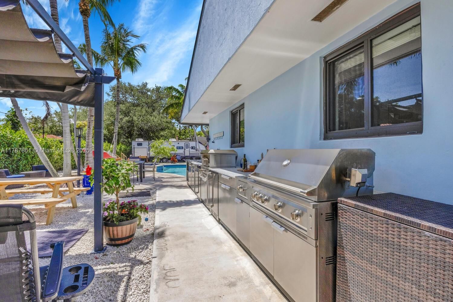 Real estate property located at 7864 179th Ter, Miami-dade, Cutler Hammock, Palmetto Bay, FL