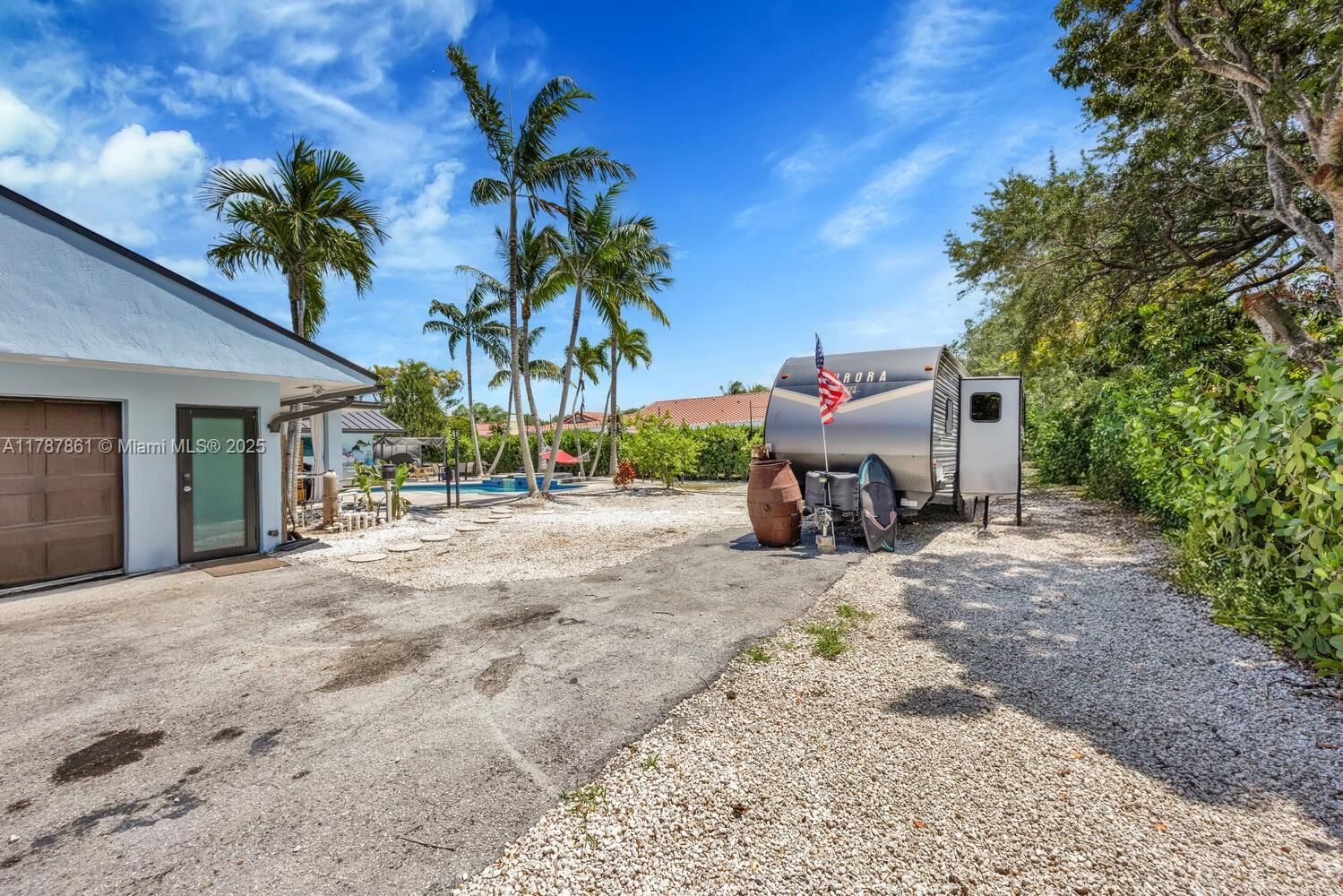 Real estate property located at 7864 179th Ter, Miami-dade, Cutler Hammock, Palmetto Bay, FL