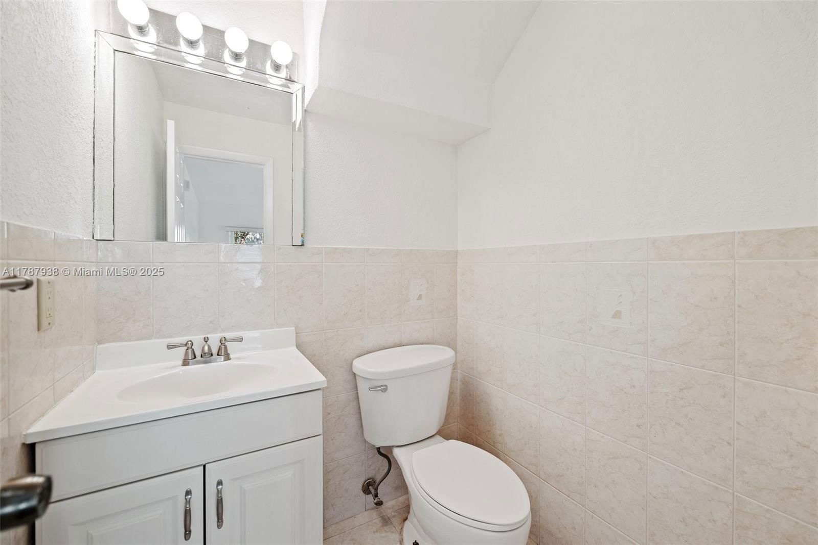 Real estate property located at 14531 Hampton Pl, Broward, Shenandoah Section Four, Davie, FL