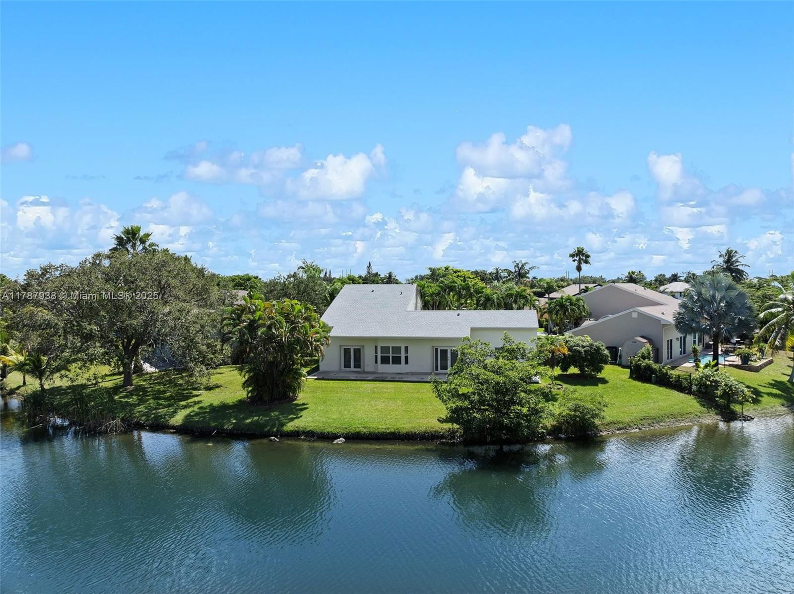 Real estate property located at 14531 Hampton Pl, Broward, Shenandoah Section Four, Davie, FL