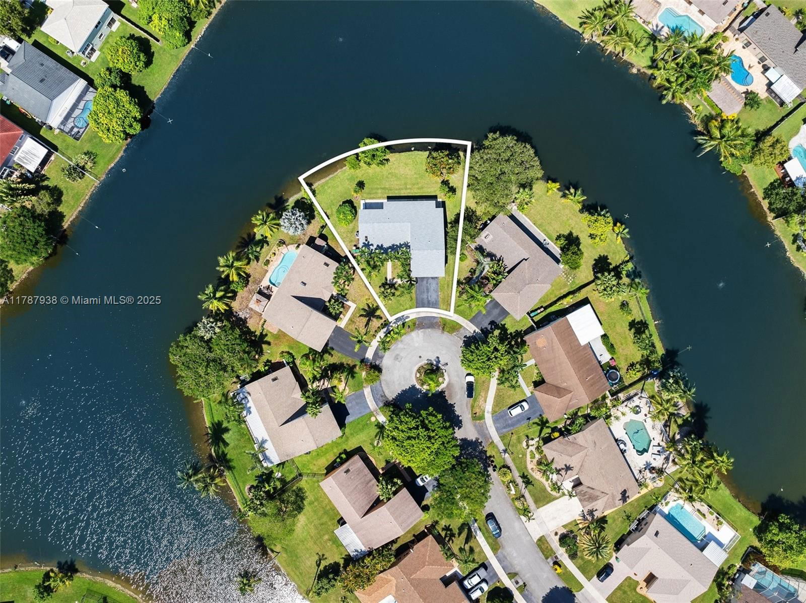 Real estate property located at 14531 Hampton Pl, Broward, Shenandoah Section Four, Davie, FL