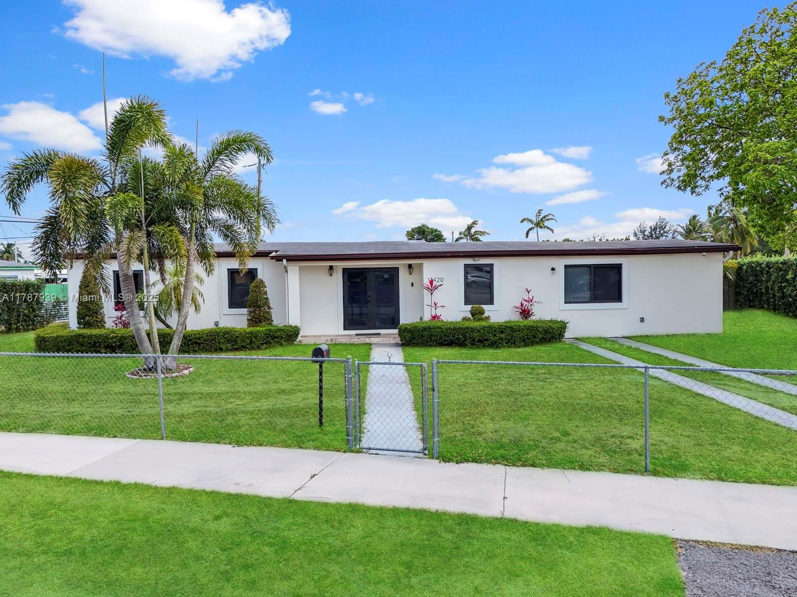 Real estate property located at 11420 44th St, Miami-dade, Westwood Lake 1st Addn, Miami, FL