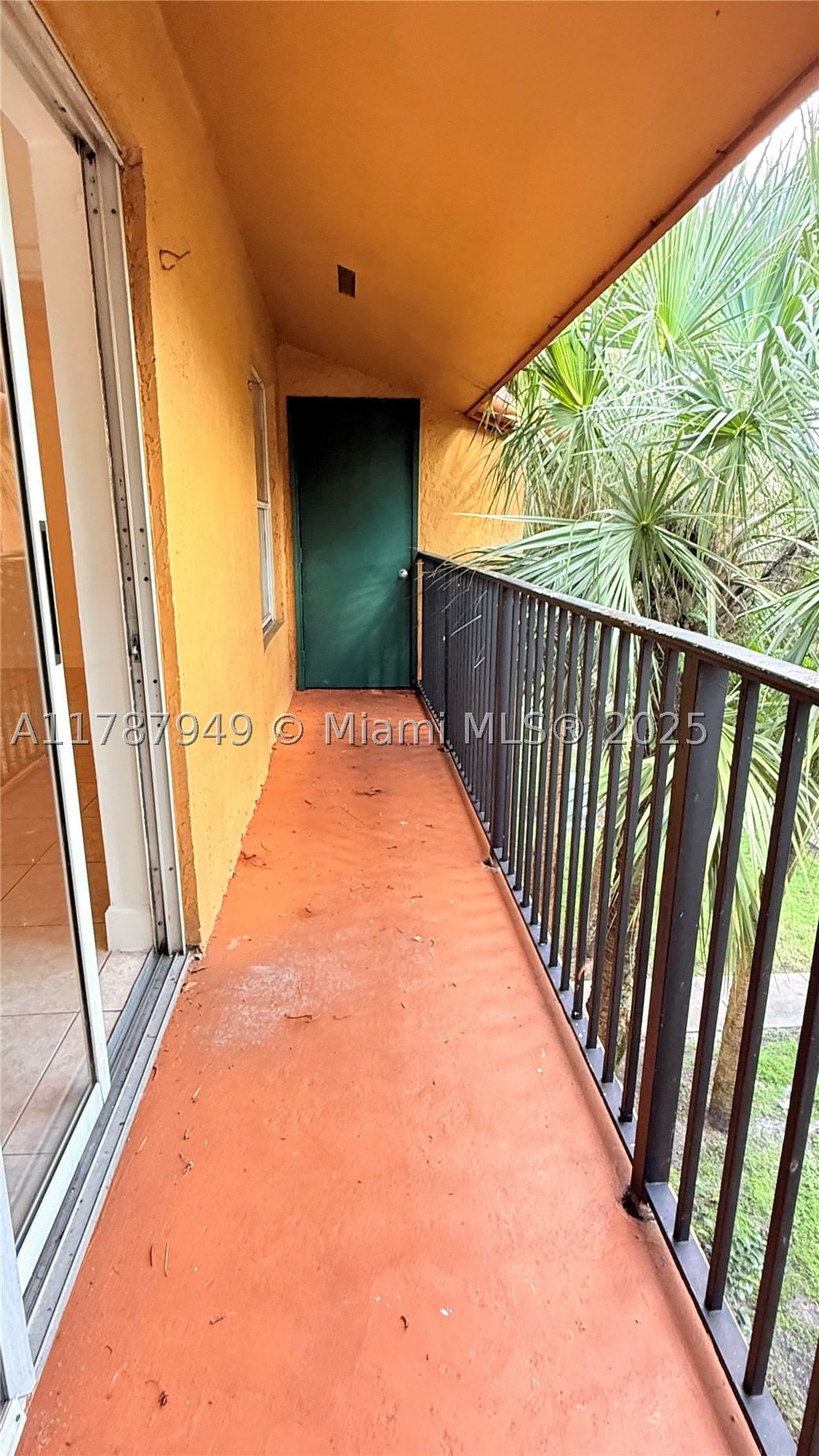 Real estate property located at 10709 Cleary Blvd #307, Broward, Lakes Of Jacaranda Condo, Plantation, FL