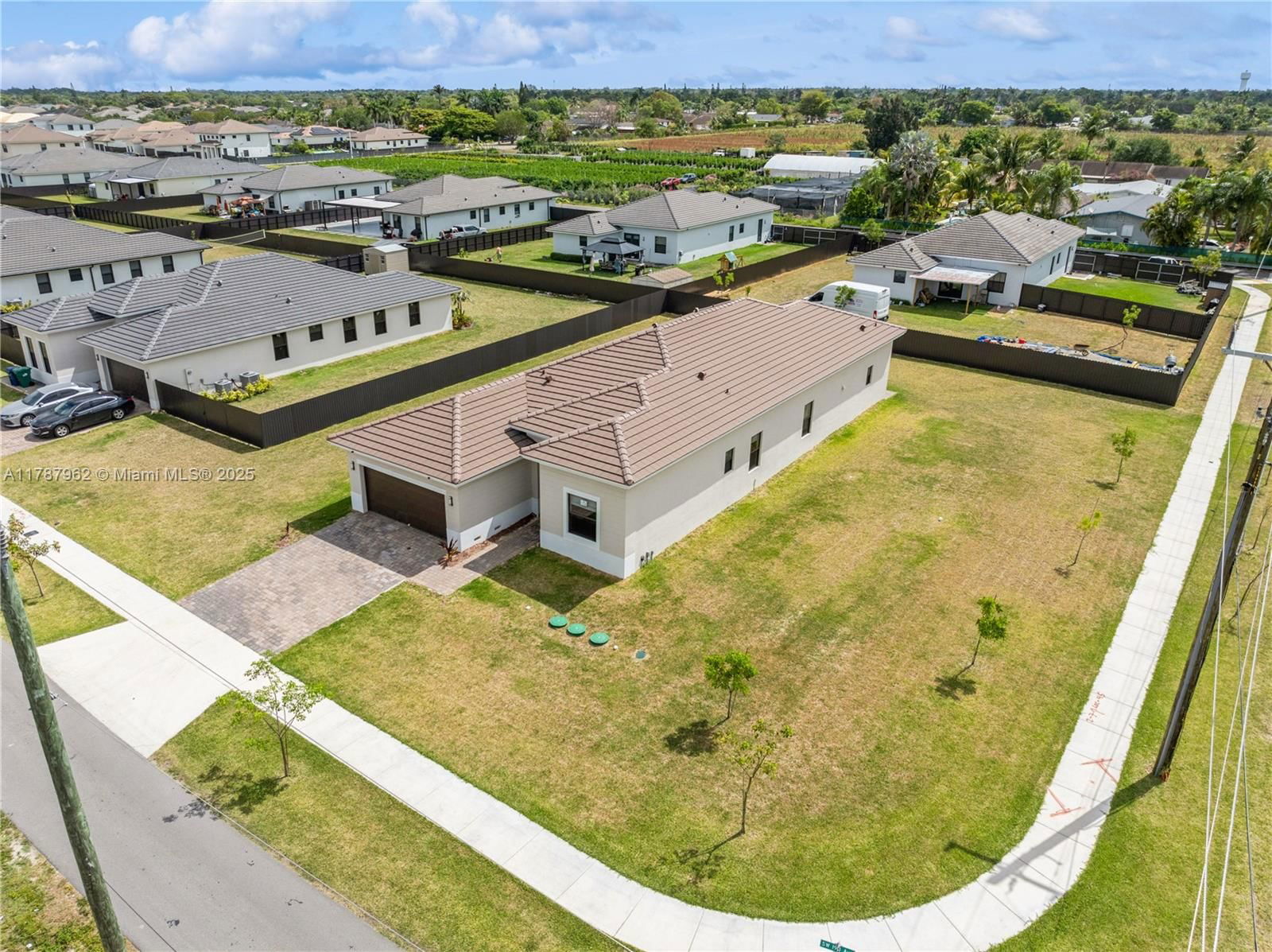 Real estate property located at 31171 193rd Ave, Miami-dade, Century Royal Homes, Homestead, FL