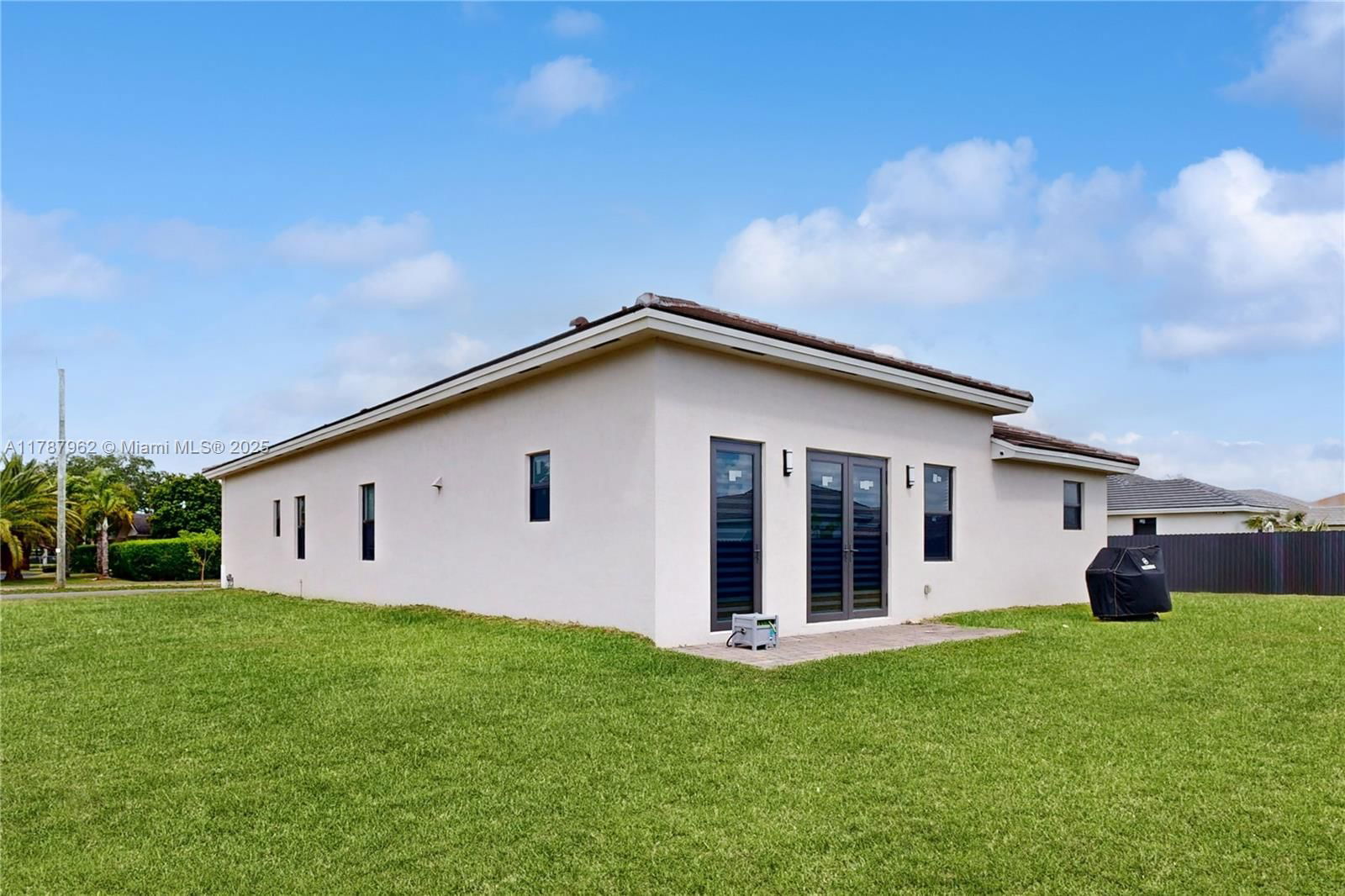 Real estate property located at 31171 193rd Ave, Miami-dade, Century Royal Homes, Homestead, FL