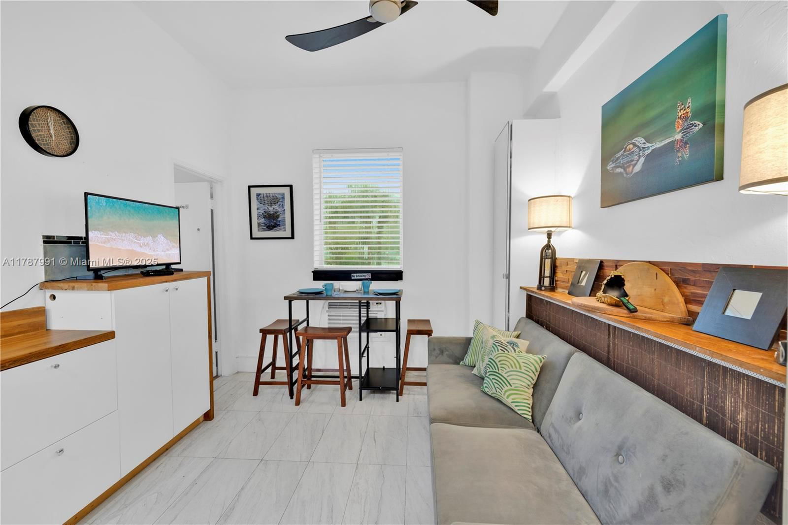Real estate property located at 255 24th St #136, Miami-dade, The Mantell Condo, Miami Beach, FL