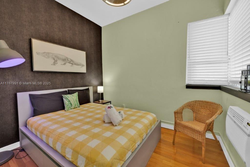 Real estate property located at 255 24th St #136, Miami-dade, The Mantell Condo, Miami Beach, FL