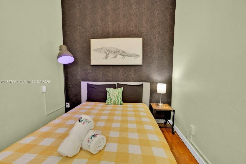 Real estate property located at 255 24th St #136, Miami-dade, The Mantell Condo, Miami Beach, FL