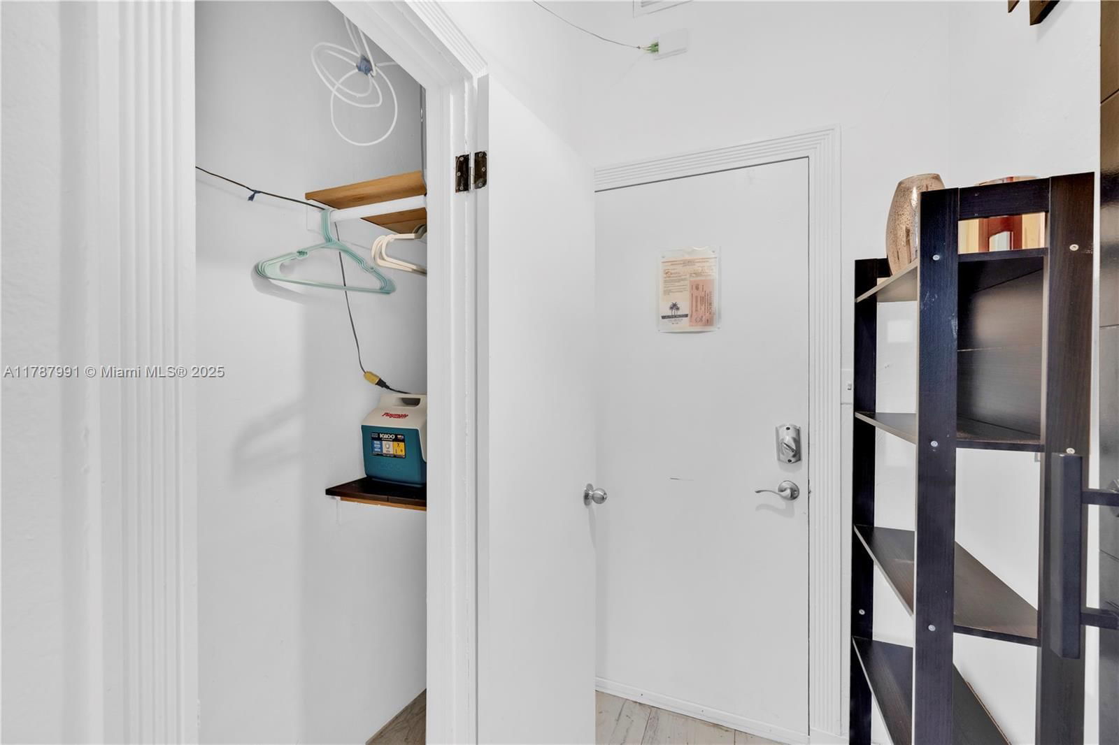 Real estate property located at 255 24th St #136, Miami-dade, The Mantell Condo, Miami Beach, FL