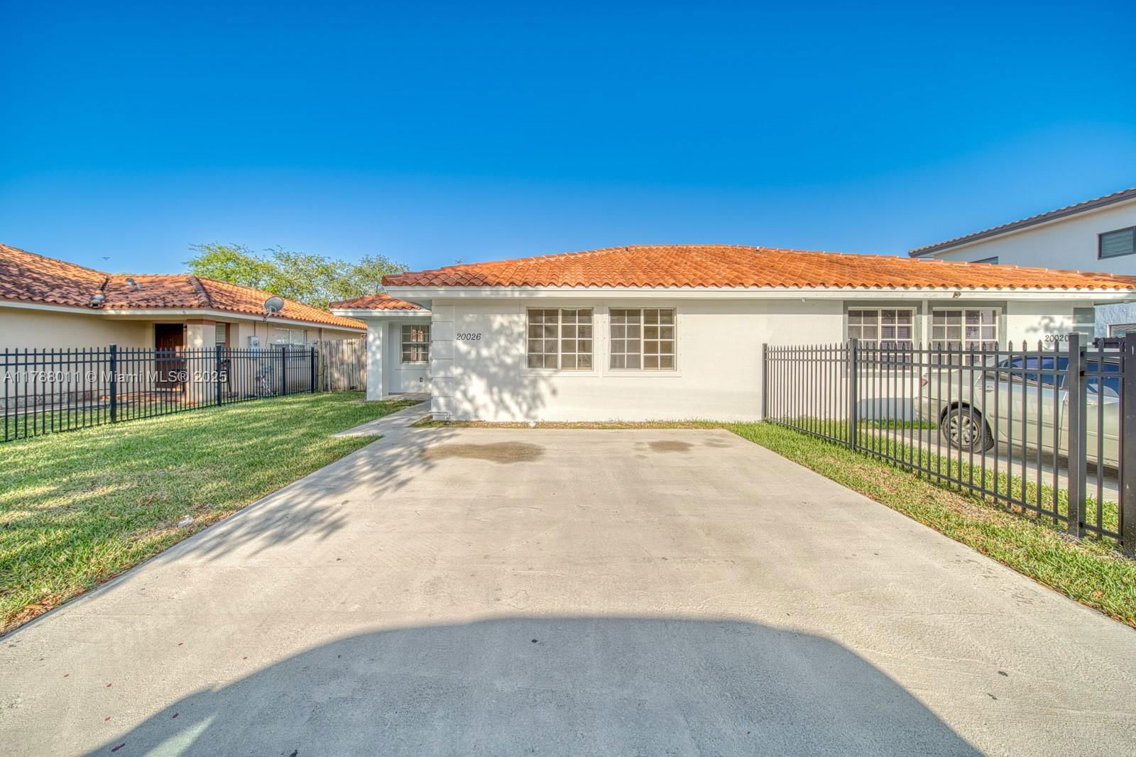 Real estate property located at 20026 122nd Ave, Miami-dade, Sabrina Twinhomes Sub, Miami, FL