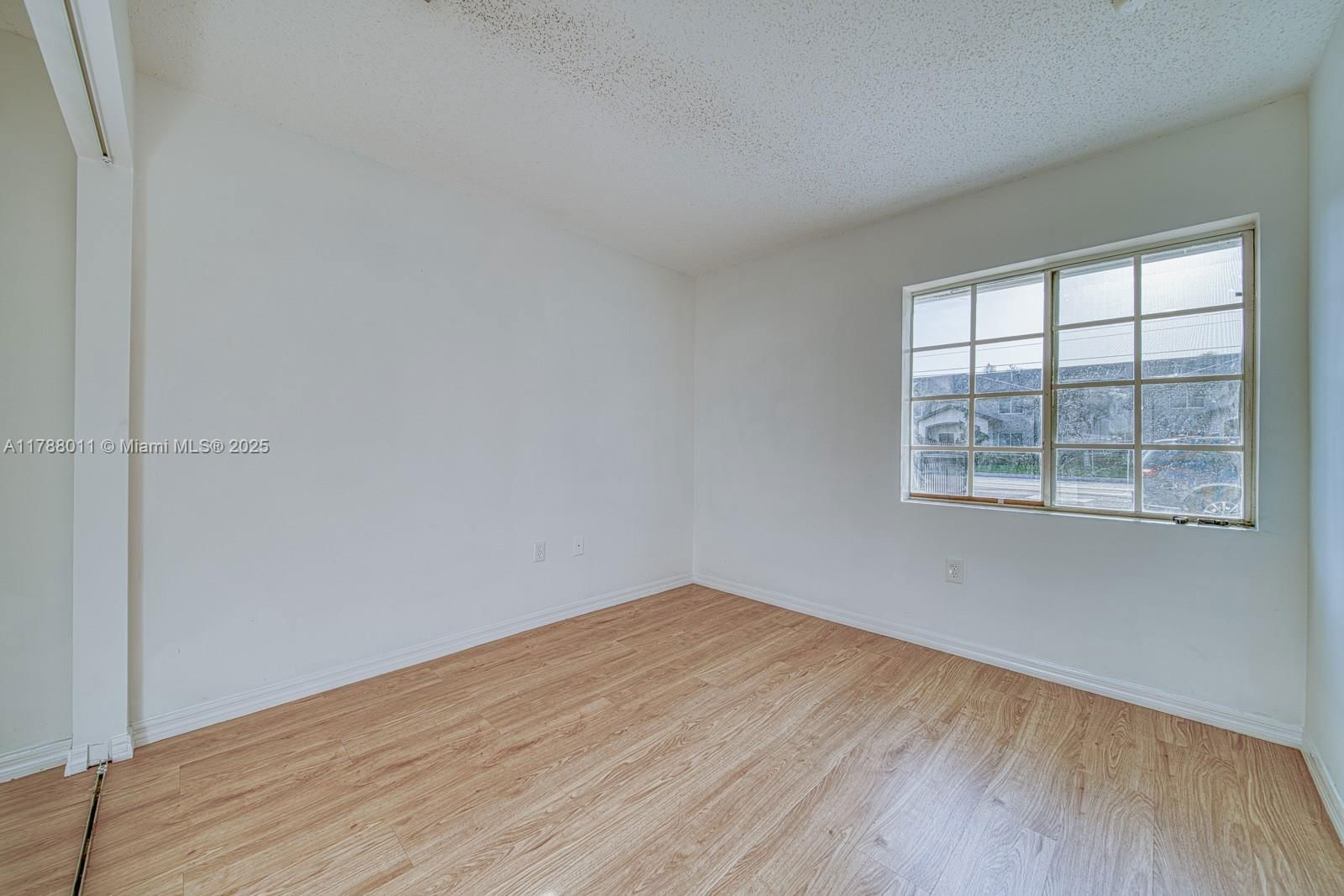 Real estate property located at 20026 122nd Ave, Miami-dade, Sabrina Twinhomes Sub, Miami, FL