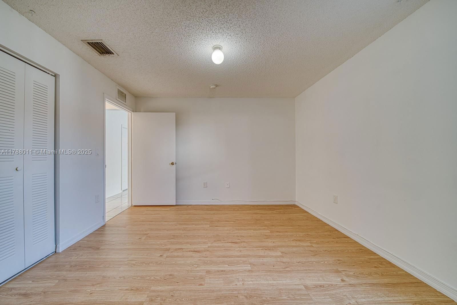 Real estate property located at 20026 122nd Ave, Miami-dade, Sabrina Twinhomes Sub, Miami, FL