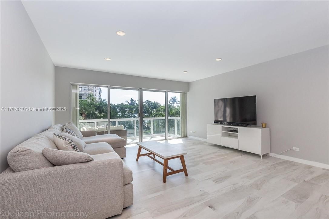 Real estate property located at 2451 Brickell Ave #3E, Miami-dade, Brickell Townhouse Condo, Miami, FL