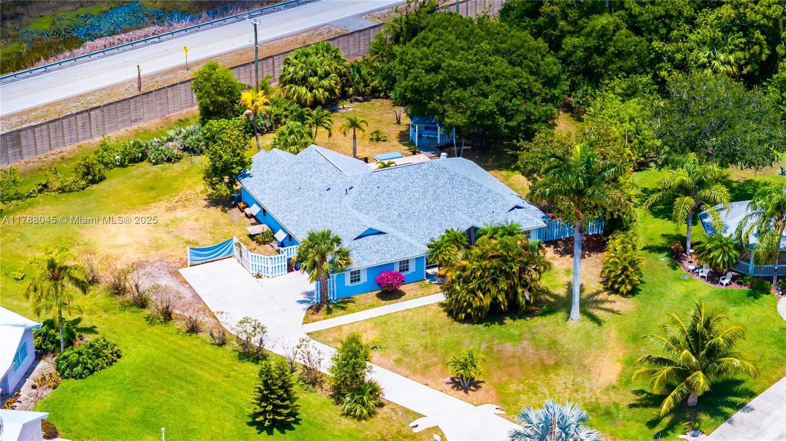 Real estate property located at 146 Blueberry lane, Martin, Pinecrest Lakes, Jensen Beach, FL