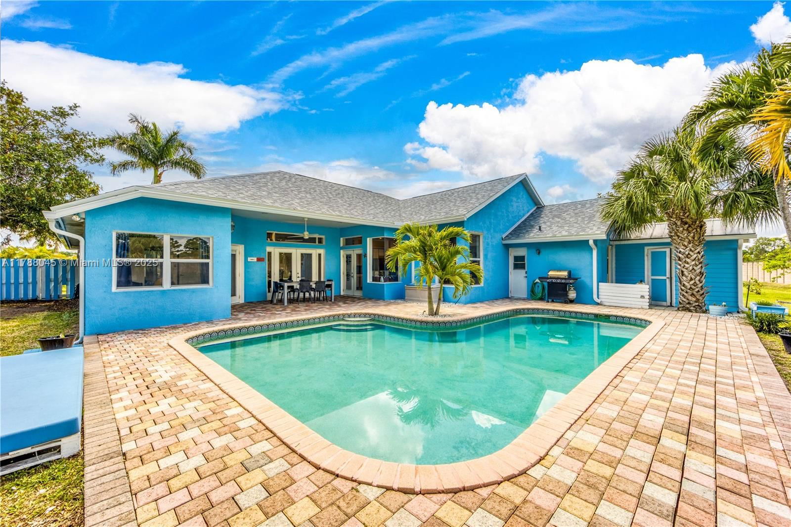 Real estate property located at 146 Blueberry lane, Martin, Pinecrest Lakes, Jensen Beach, FL