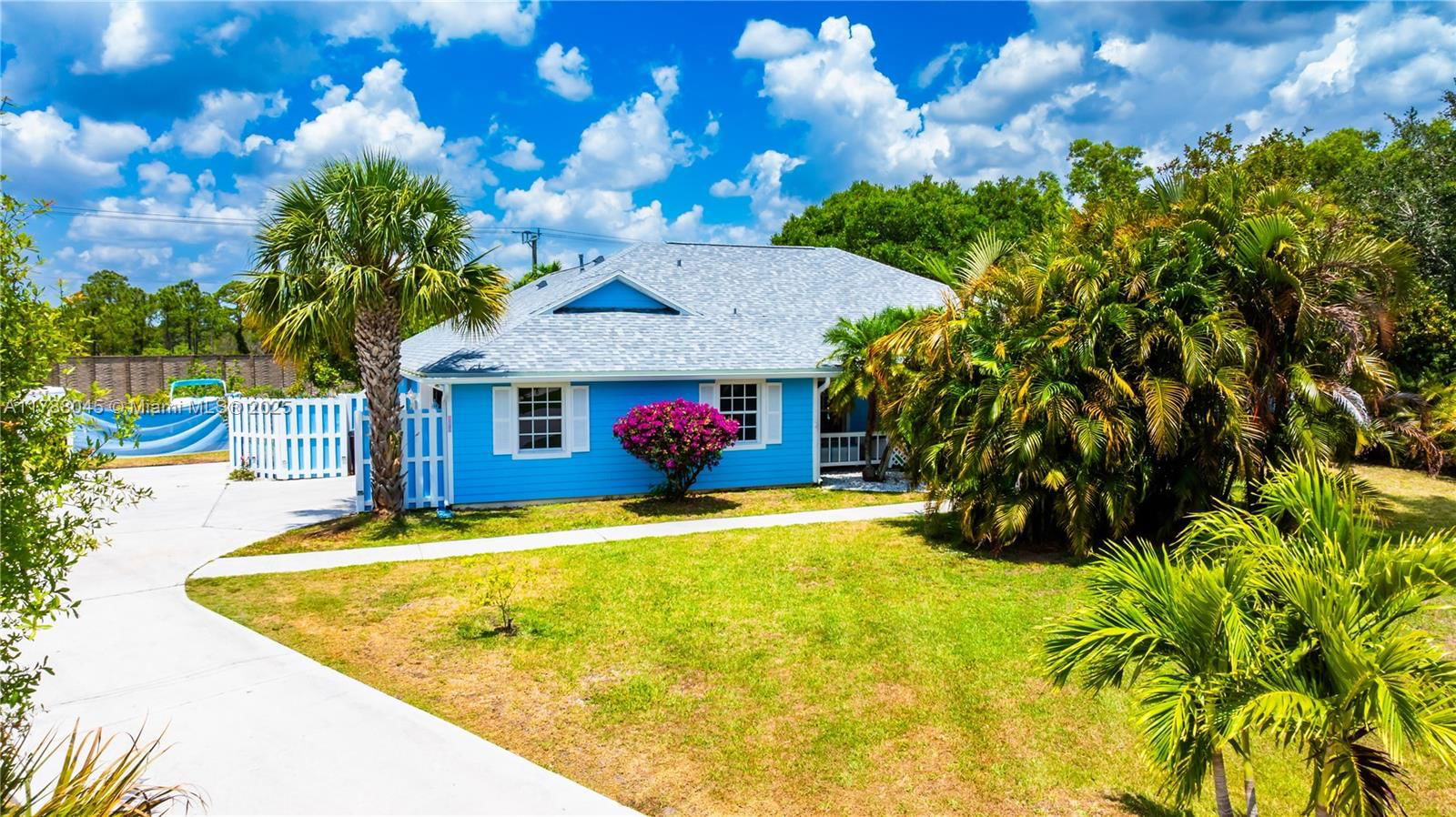 Real estate property located at 146 Blueberry lane, Martin, Pinecrest Lakes, Jensen Beach, FL