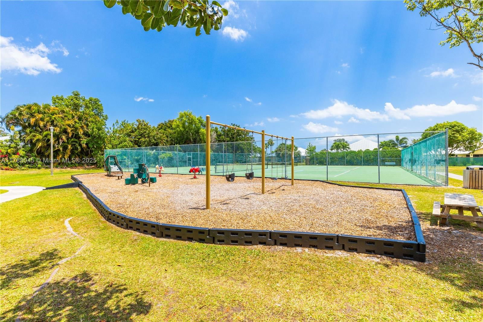 Real estate property located at 146 Blueberry lane, Martin, Pinecrest Lakes, Jensen Beach, FL