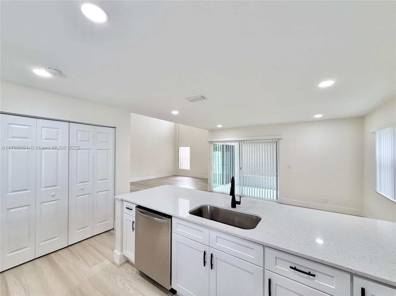 Real estate property located at 9525 9th Ct, Broward, Quatraine, Plantation, FL