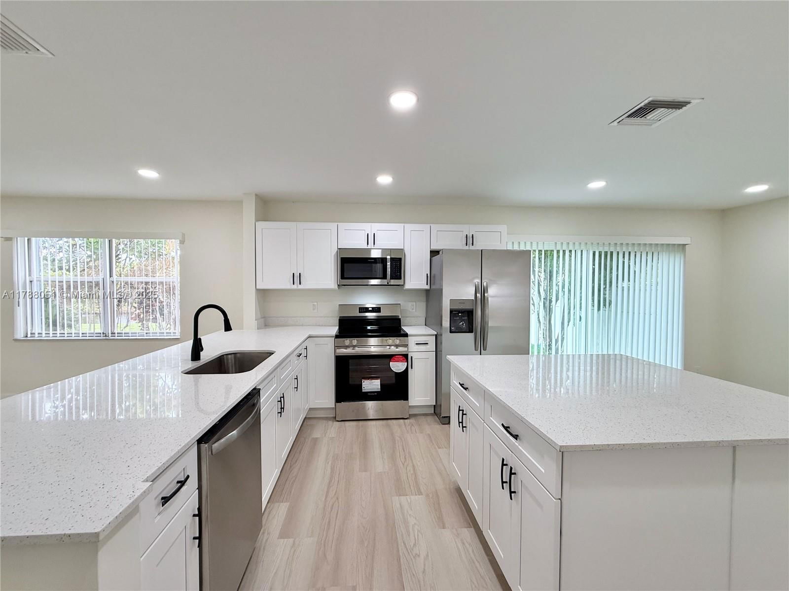 Real estate property located at 9525 9th Ct, Broward, Quatraine, Plantation, FL