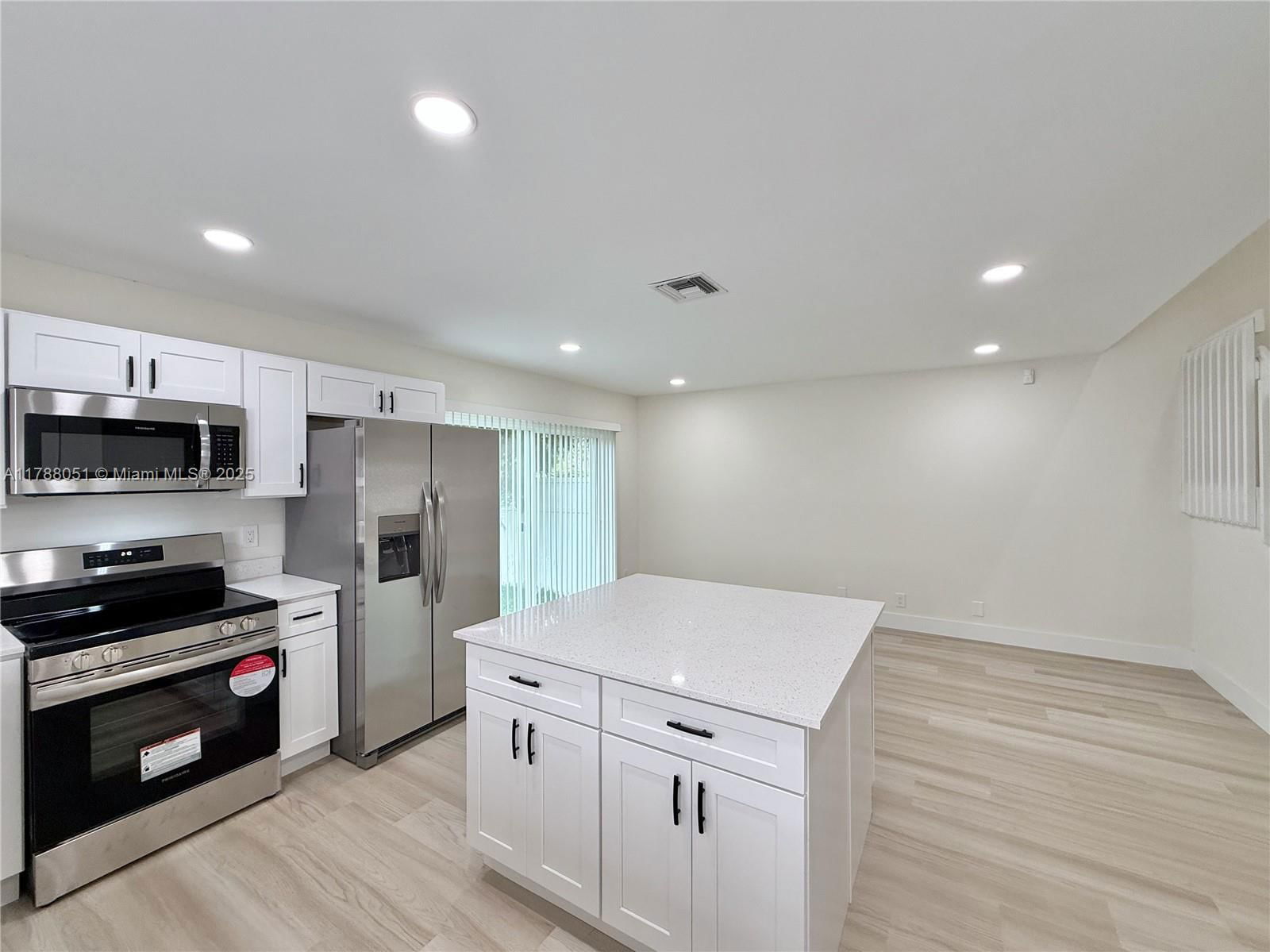 Real estate property located at 9525 9th Ct, Broward, Quatraine, Plantation, FL