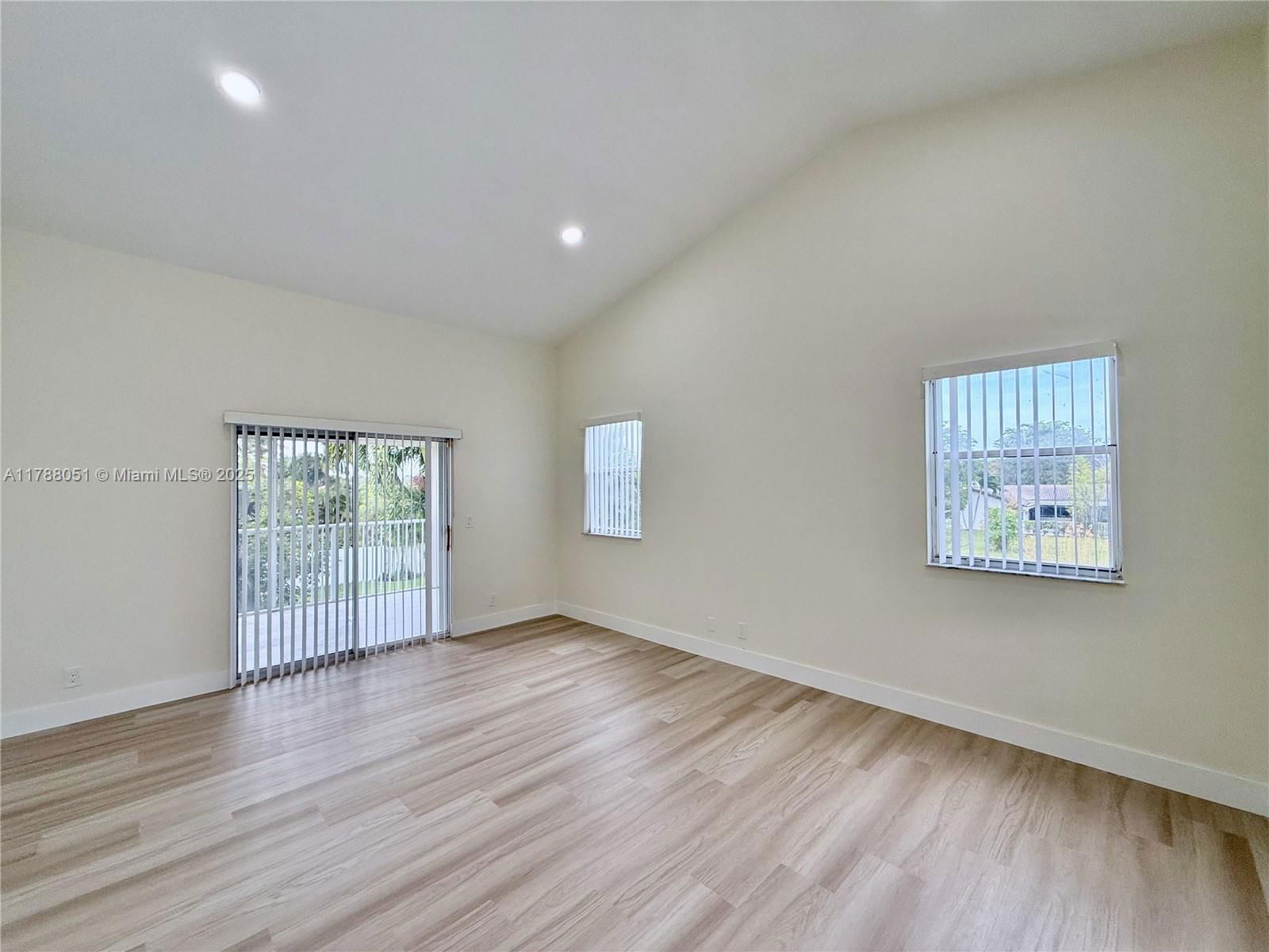 Real estate property located at 9525 9th Ct, Broward, Quatraine, Plantation, FL