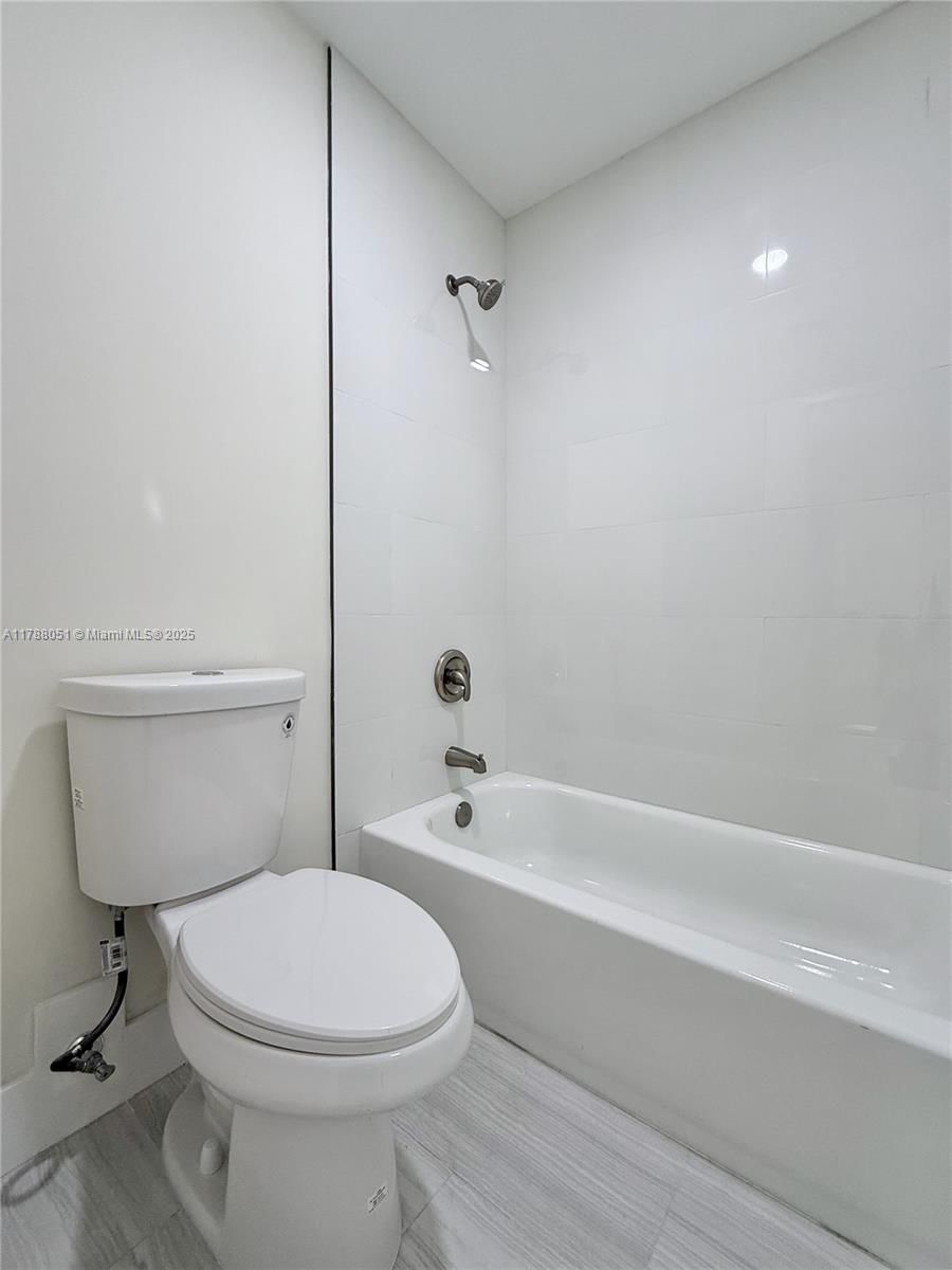 Real estate property located at 9525 9th Ct, Broward, Quatraine, Plantation, FL