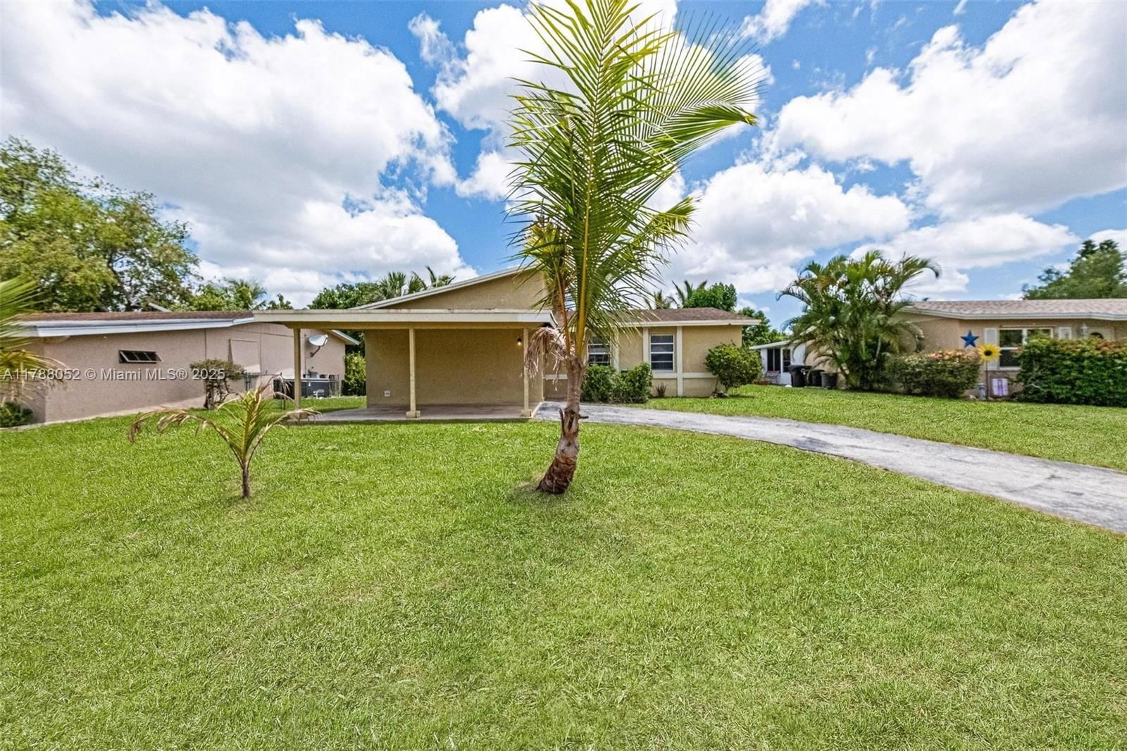 Real estate property located at 702 79th Ave, Broward, North Lauderdale Village, North Lauderdale, FL