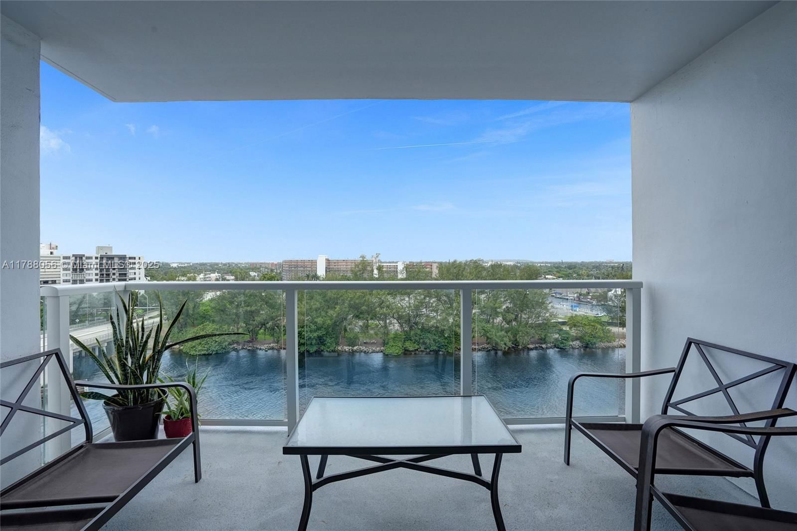 Real estate property located at 1401 Riverside Dr #1005, Broward, Waterbury Condo, Pompano Beach, FL