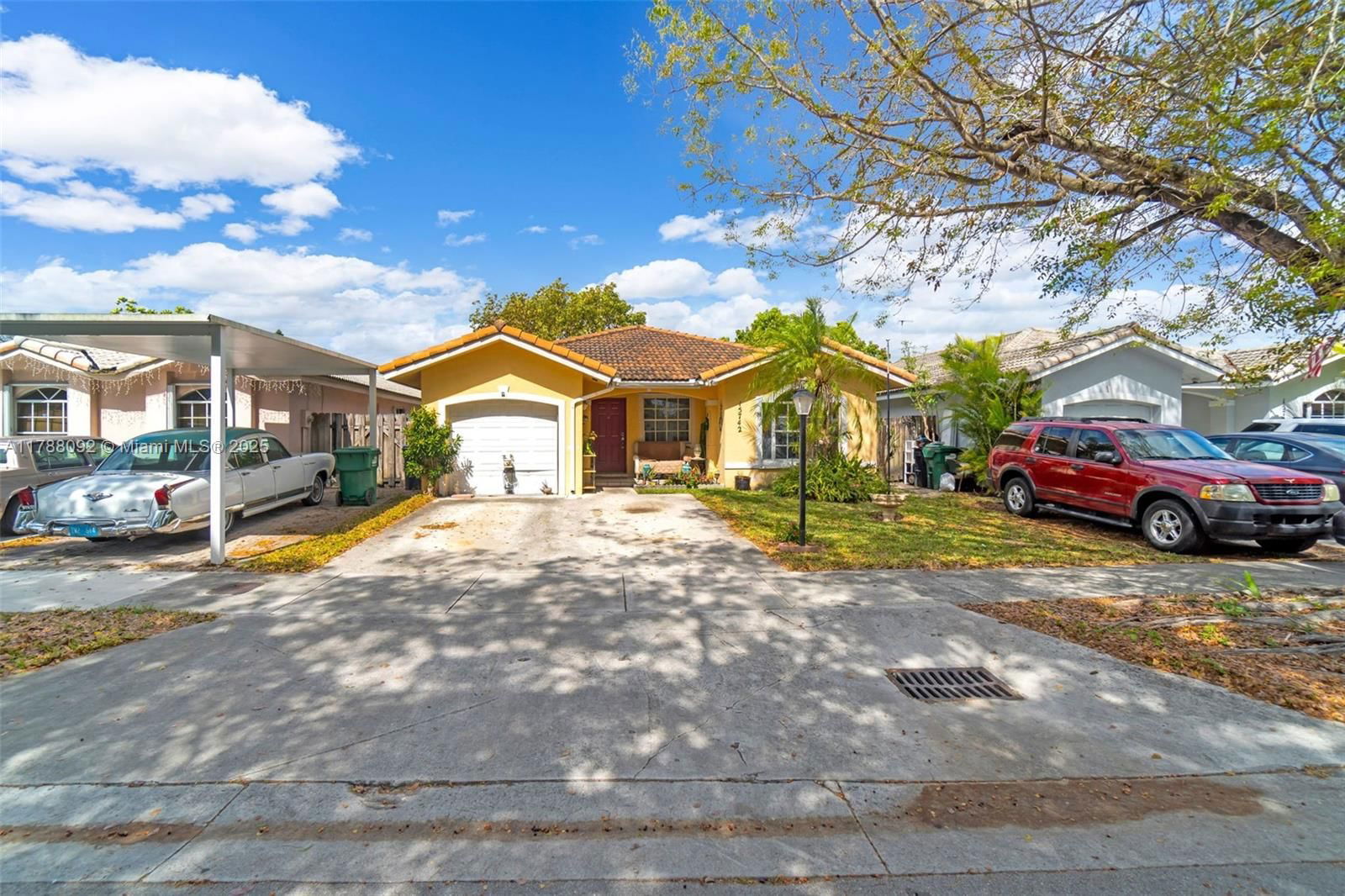 Real estate property located at 15742 137th Ct, Miami-dade, P A At Coral Reef, Miami, FL