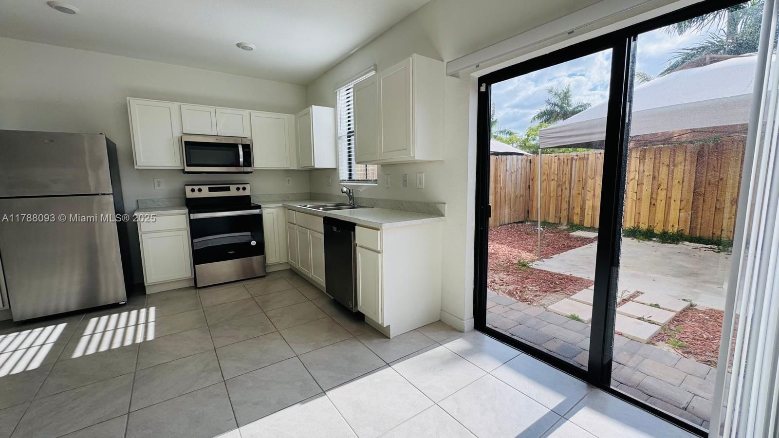 Real estate property located at 1220 5th Ct, Miami-dade, Palm Cay, Florida City, FL
