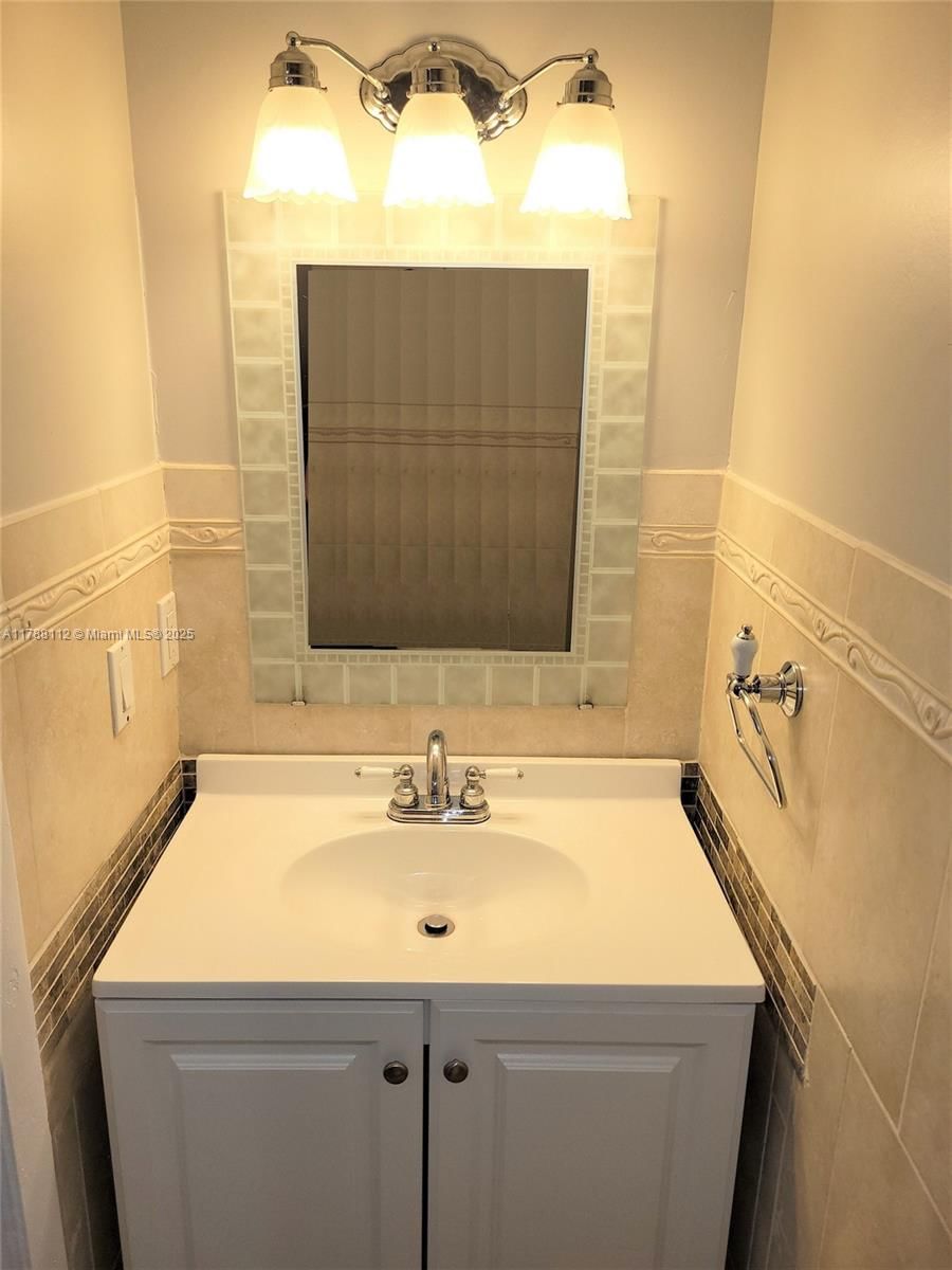 Real estate property located at 11123 7th St #203-4, Miami-dade, Patio West One Condo, Miami, FL