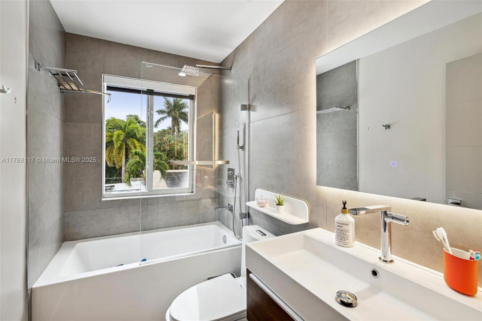 Real estate property located at 2615 213th St, Miami-dade, Biltmore Pk, Miami, FL