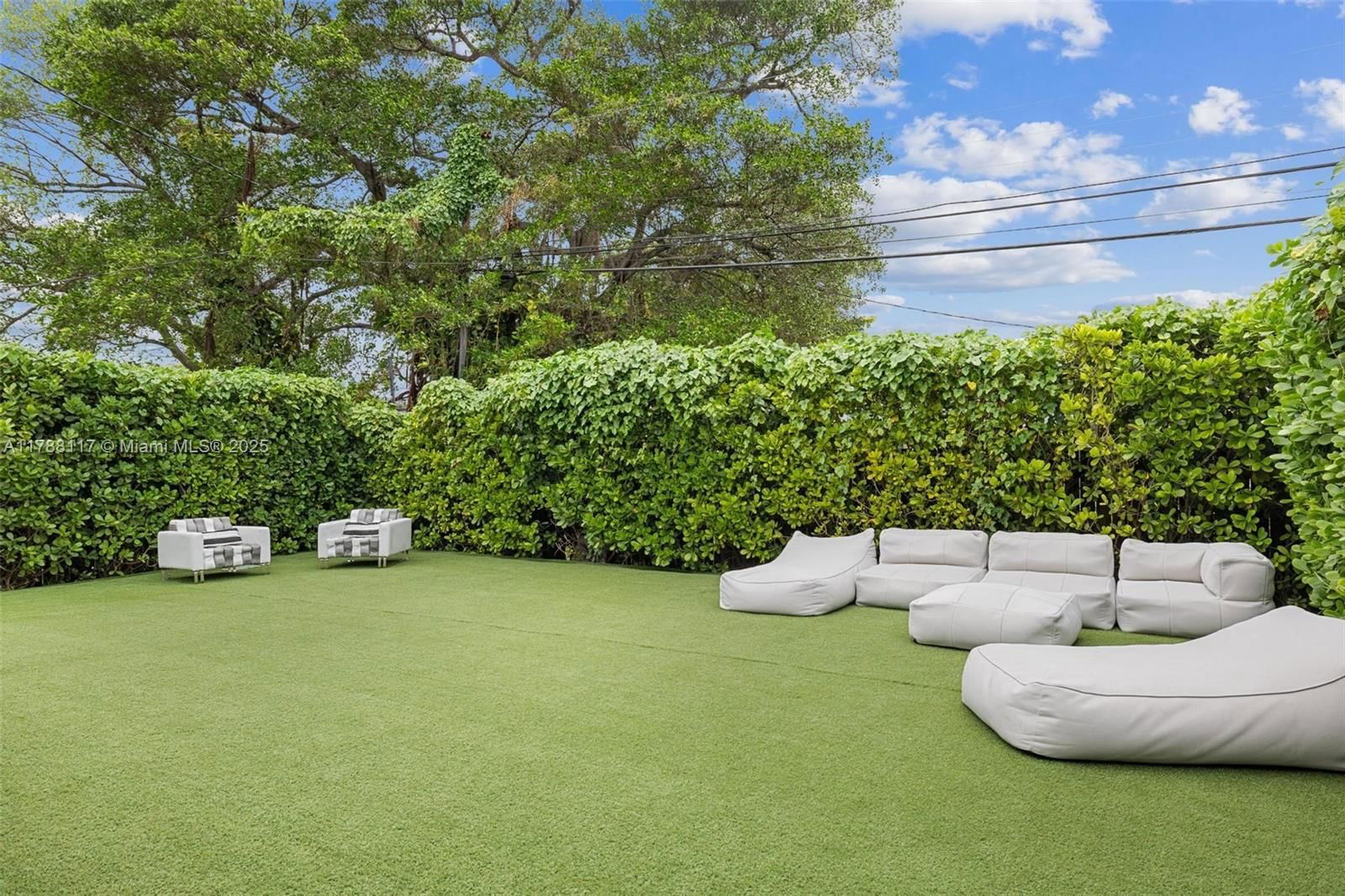 Real estate property located at 2615 213th St, Miami-dade, Biltmore Pk, Miami, FL