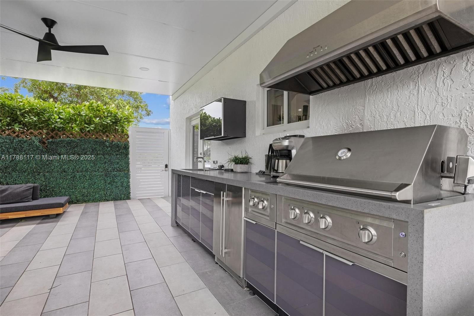 Real estate property located at 2615 213th St, Miami-dade, Biltmore Pk, Miami, FL