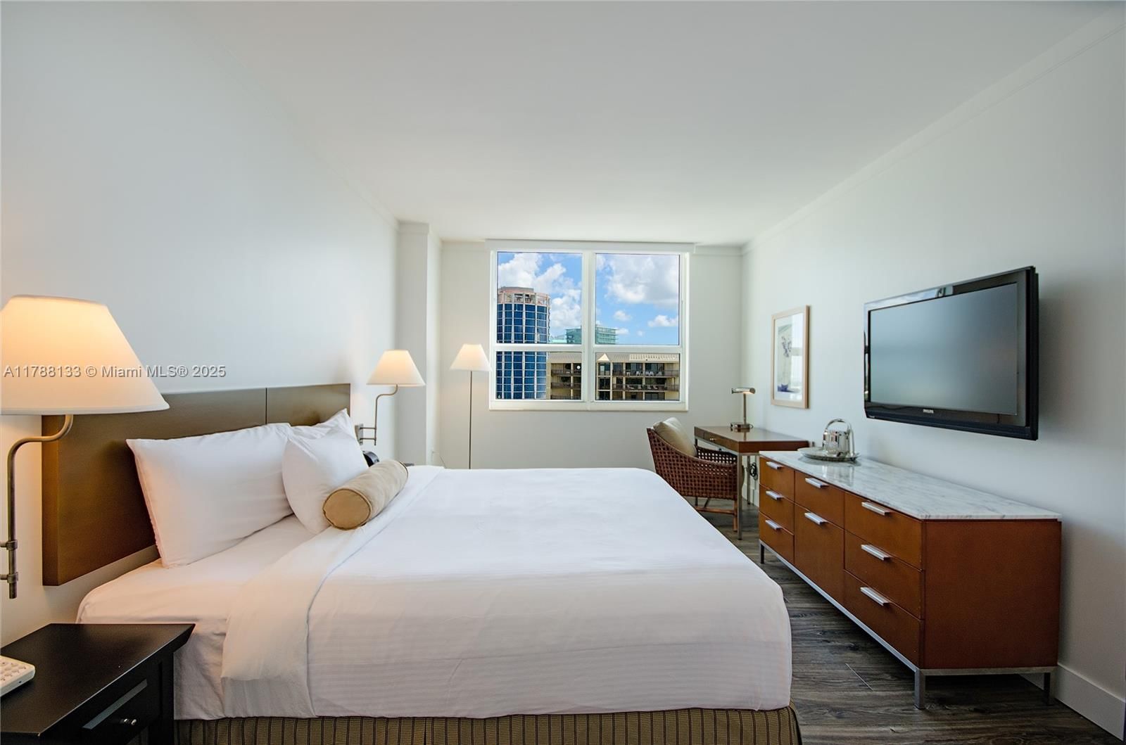 Real estate property located at 2889 Mcfarlane Rd #1601, Miami-dade, Mutiny Park Condo, Coconut Grove, FL