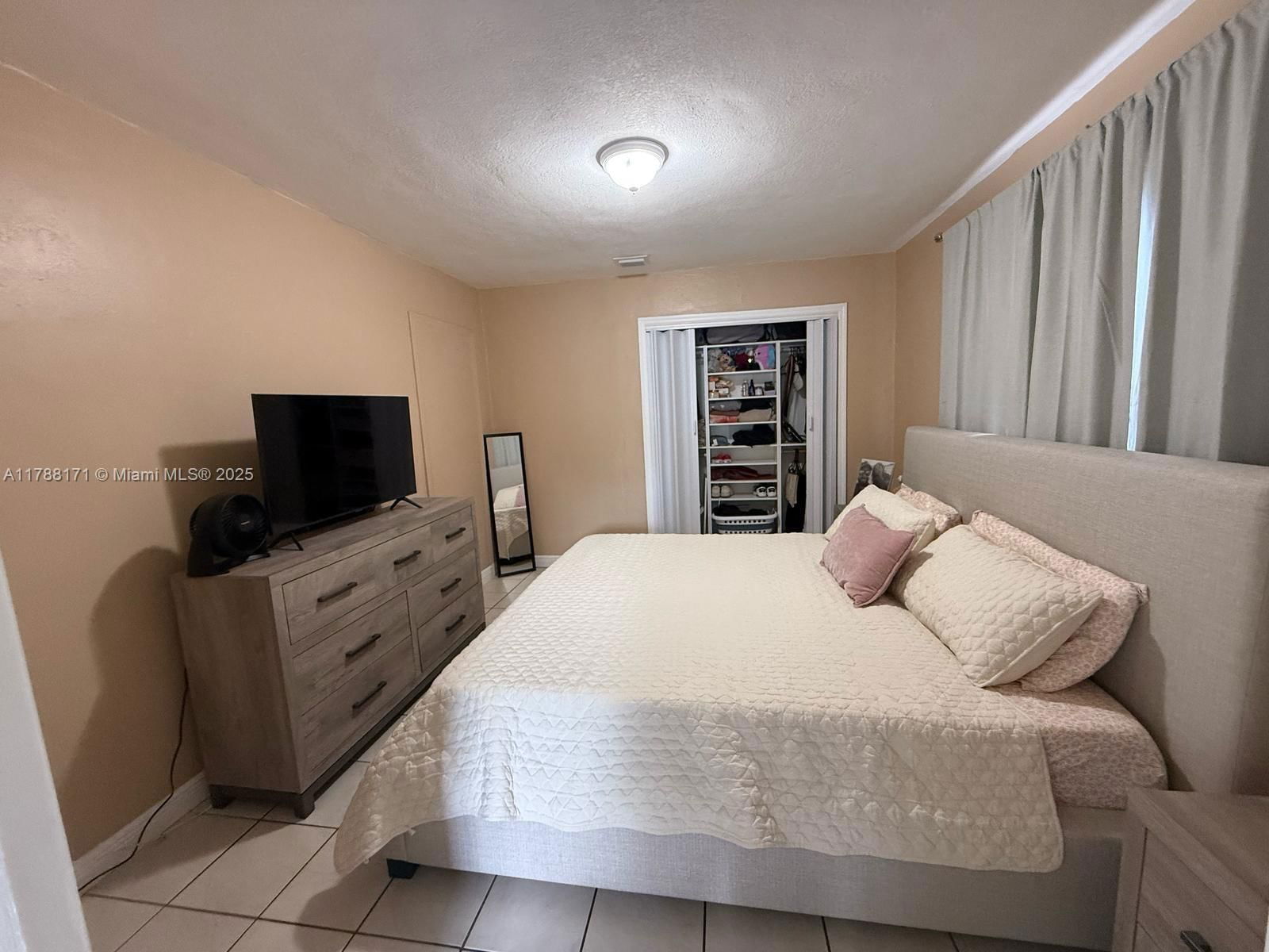 Real estate property located at 3434 101st St, Miami-dade, The Tropics Addn, Miami, FL