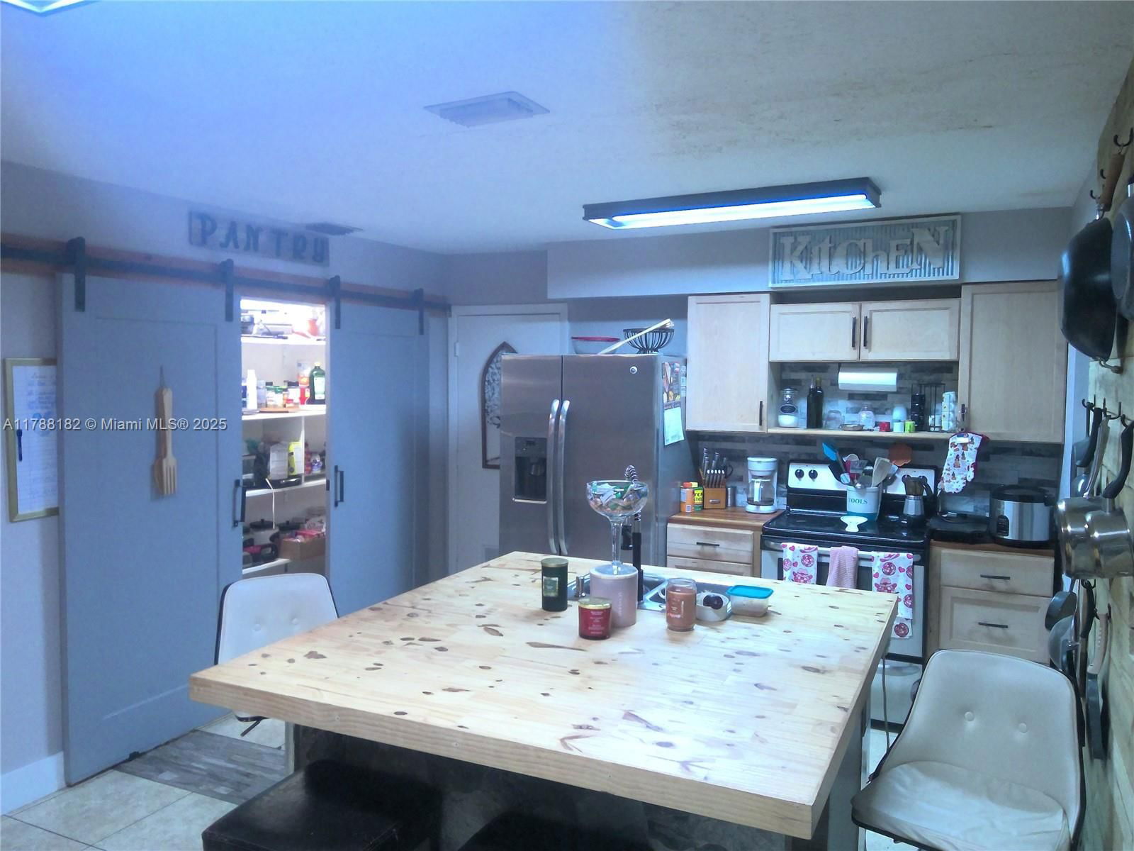 Real estate property located at 4161 16 th Ave NE, Collier, Golden Gate Est Unit 73, Naples, FL