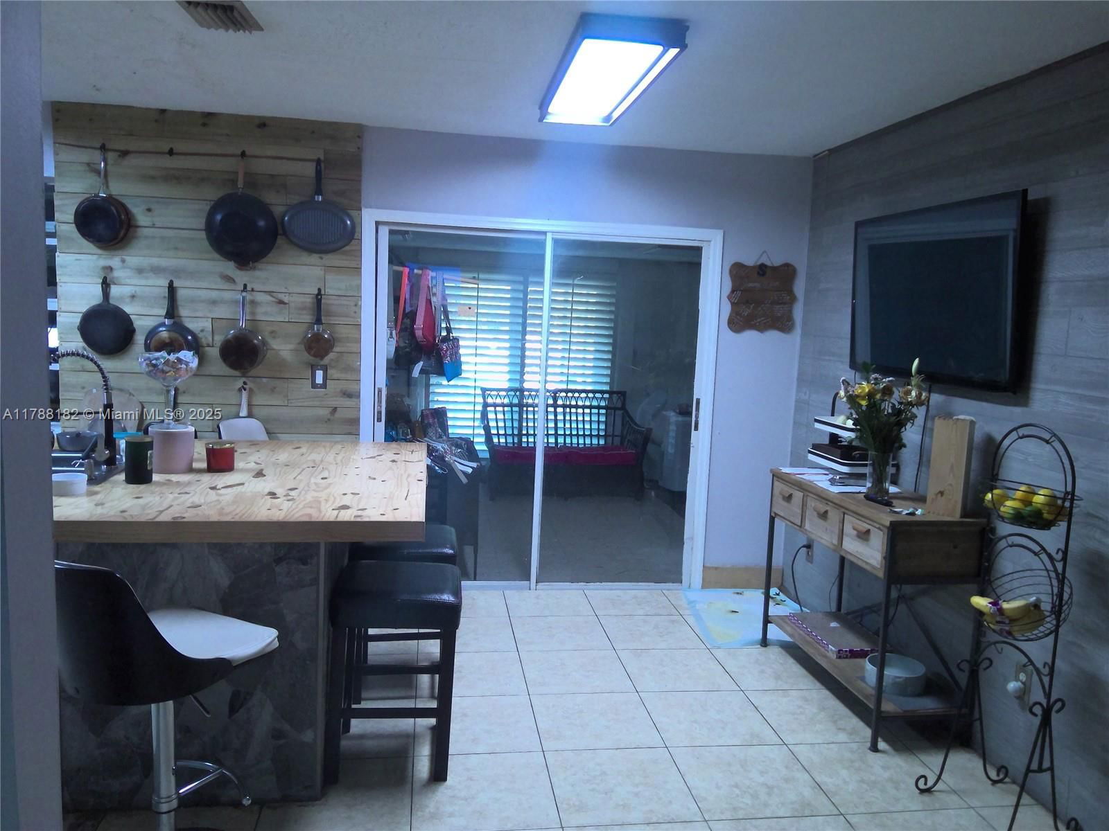Real estate property located at 4161 16 th Ave NE, Collier, Golden Gate Est Unit 73, Naples, FL