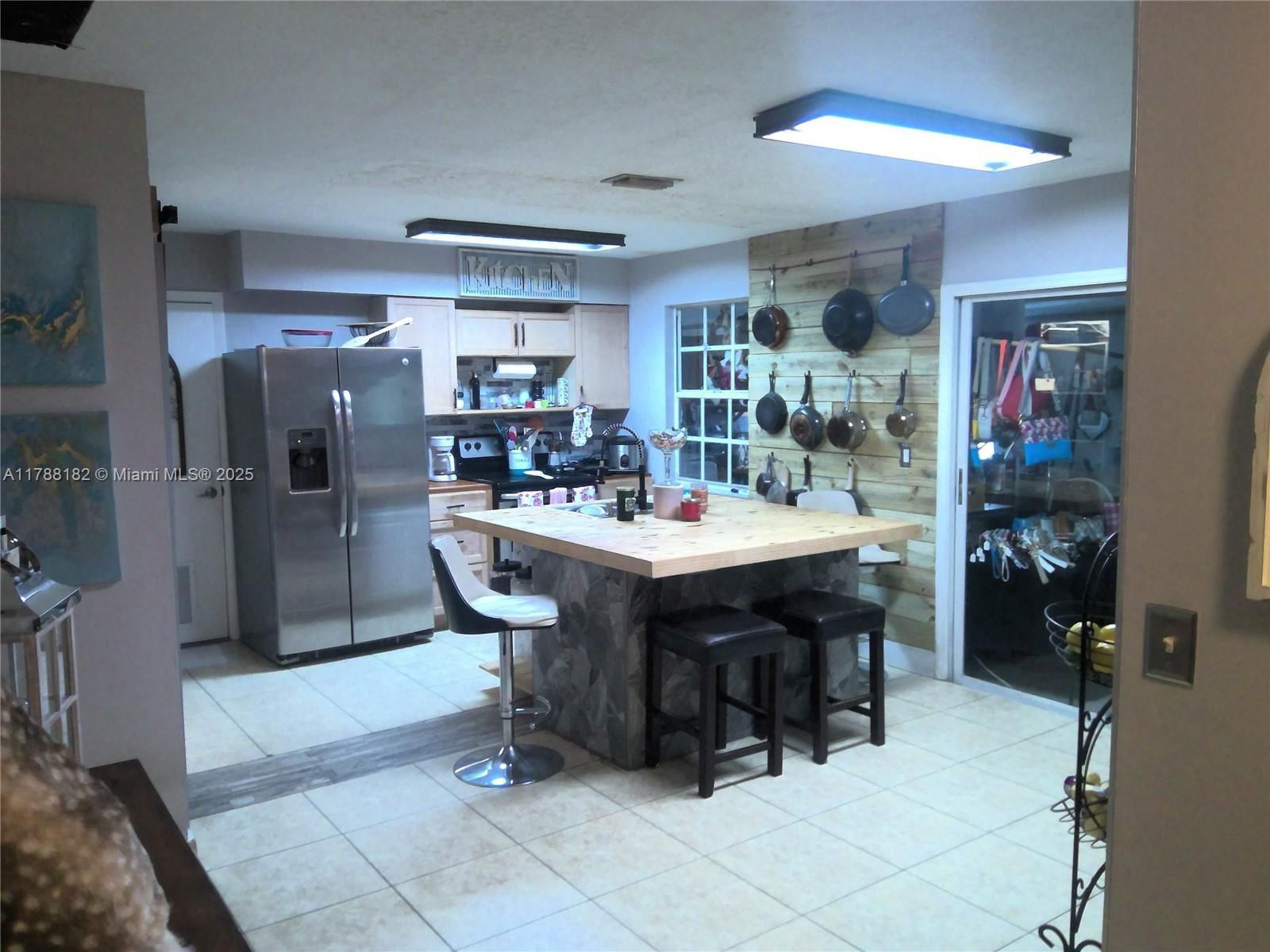 Real estate property located at 4161 16 th Ave NE, Collier, Golden Gate Est Unit 73, Naples, FL