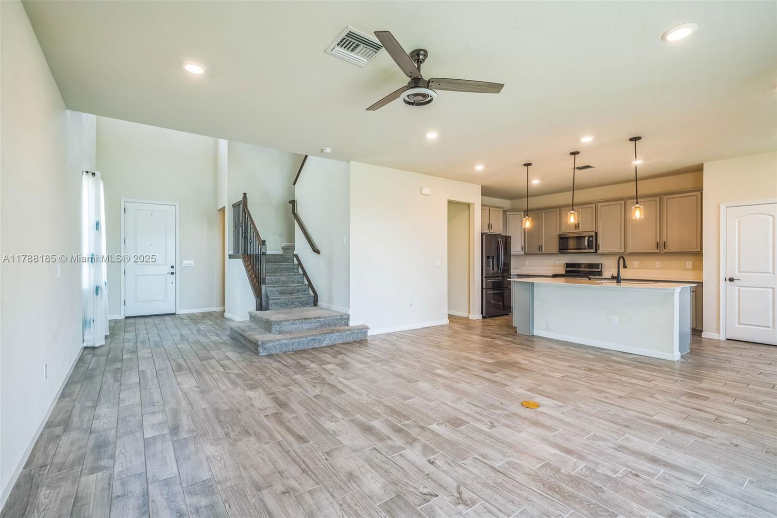 Real estate property located at 10484 Captiva Dr, St Lucie, Pulte At Tradition Phase, Port St. Lucie, FL
